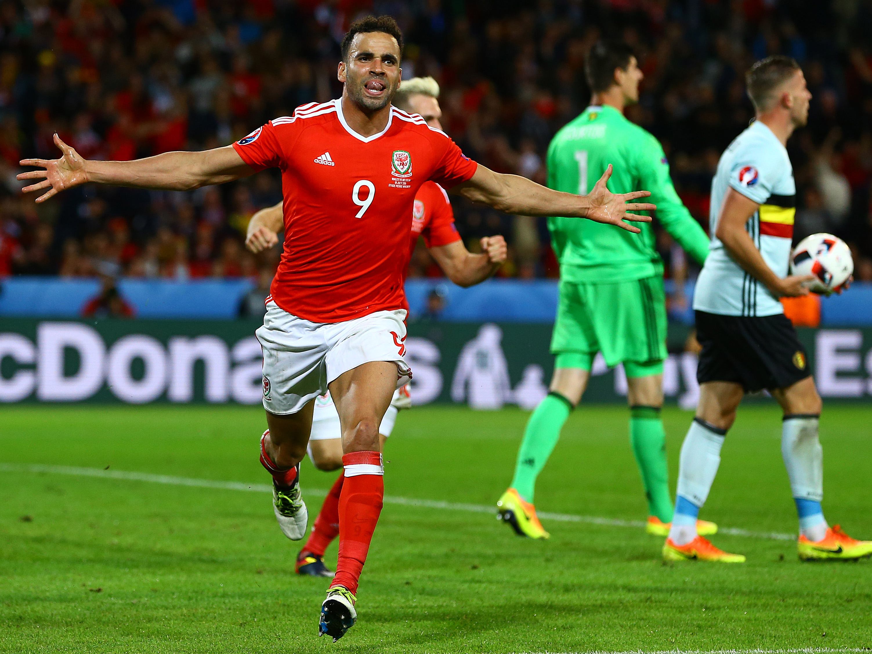 Hal Robson-Kanu playing for Wales