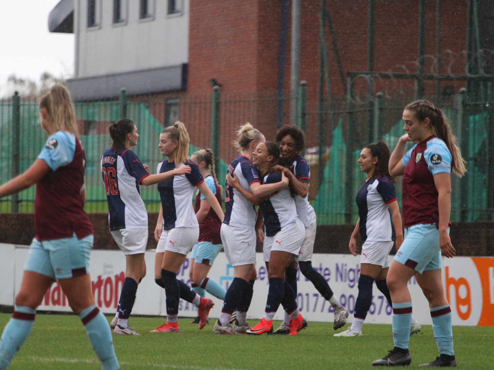 Albion Women secured their first away win of the season on Sunday with a thrilling 4-3 triumph at Burnley