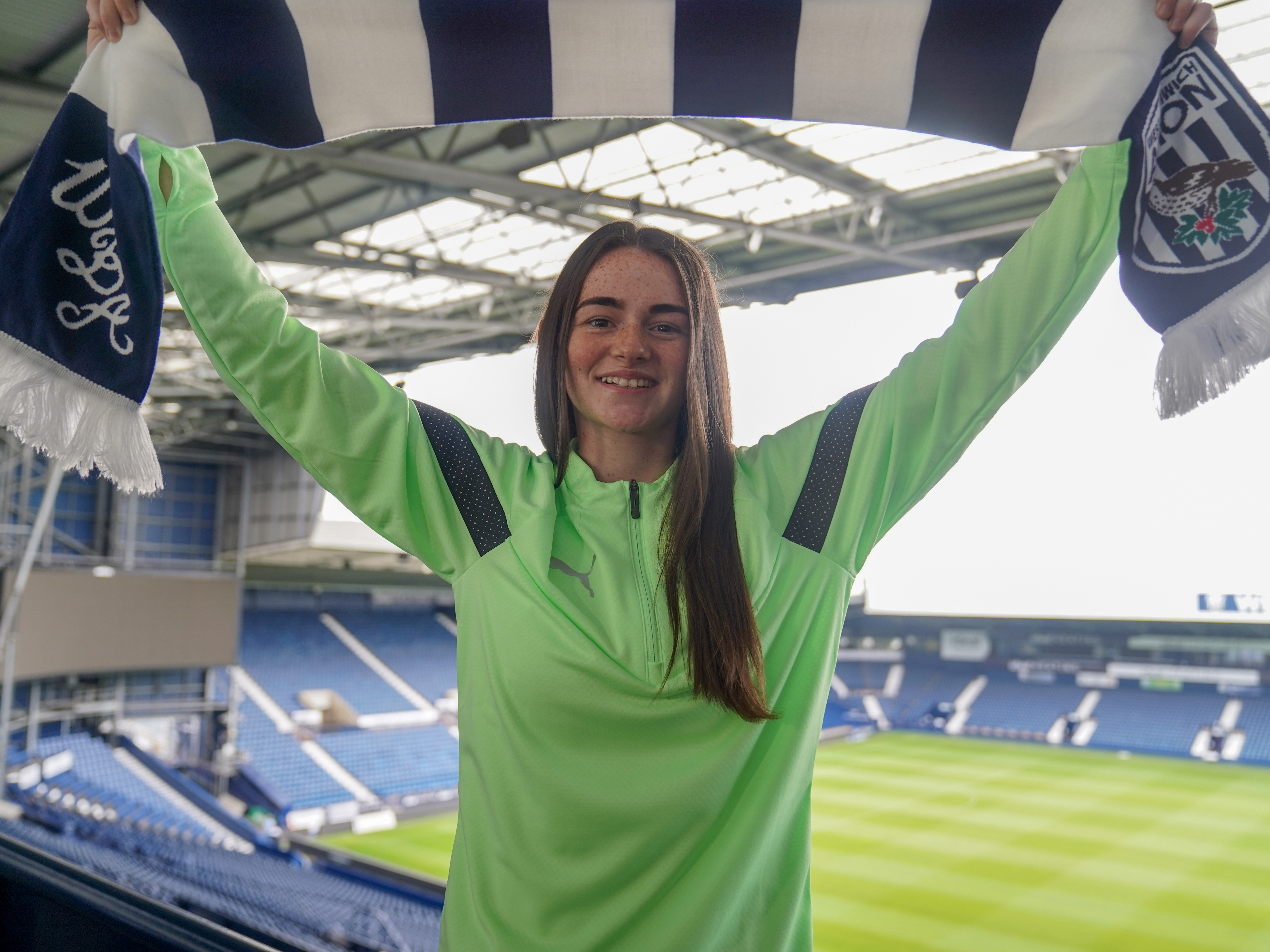 Albion Women have brought in young goalkeeper Mackenzie Haydn-Jones from Wolverhampton Wanderers' development team