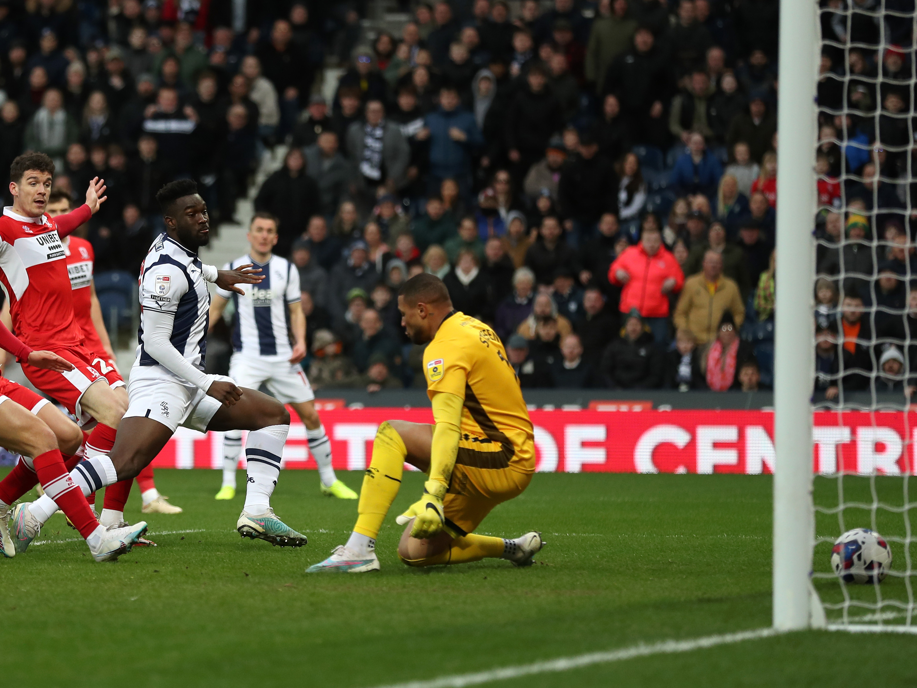 Daryl Dike scores brace against Zack Steffen in West Brom win