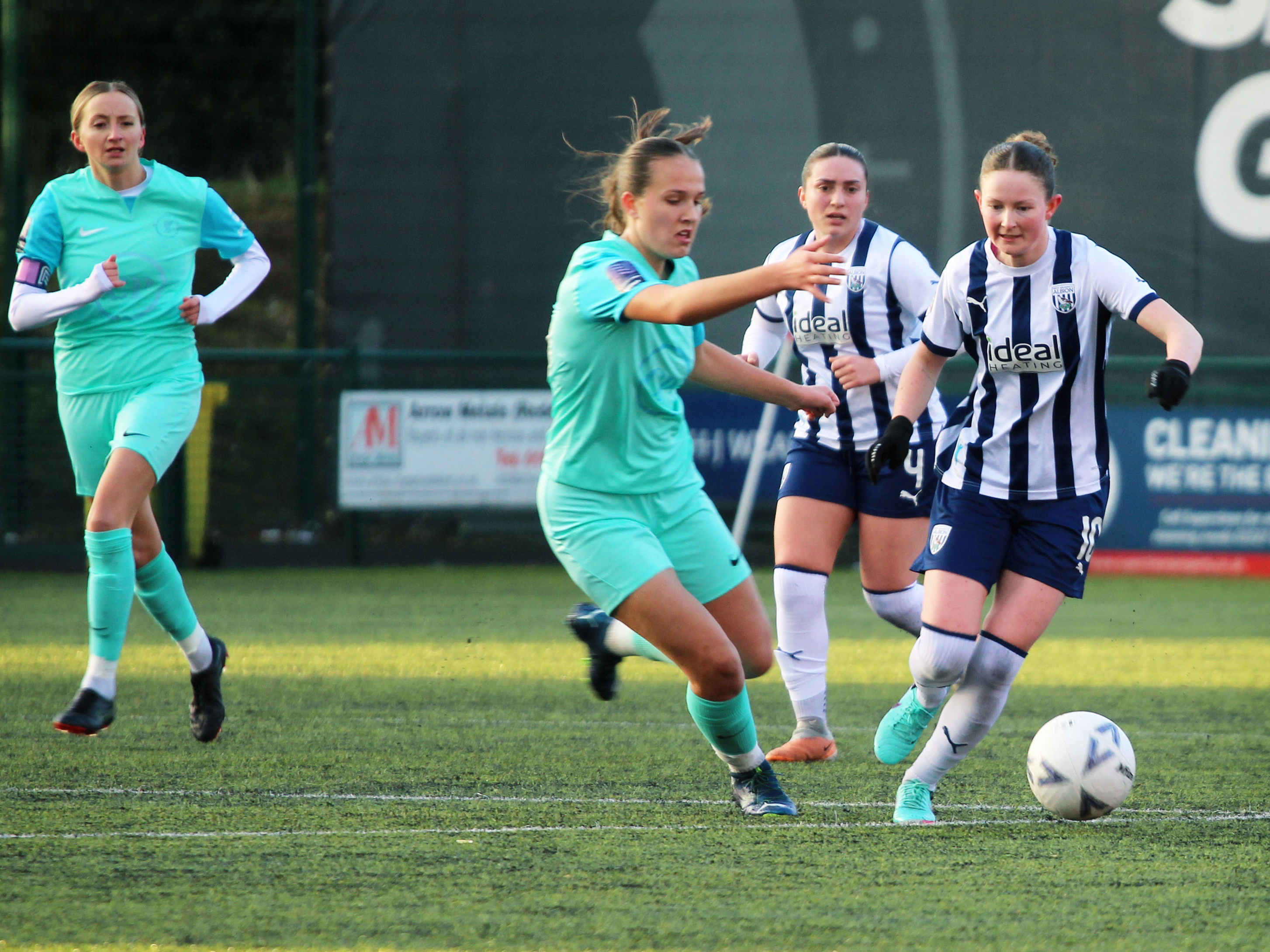 An image of Olivia Rabjohn on the ball against Liverpool Feds