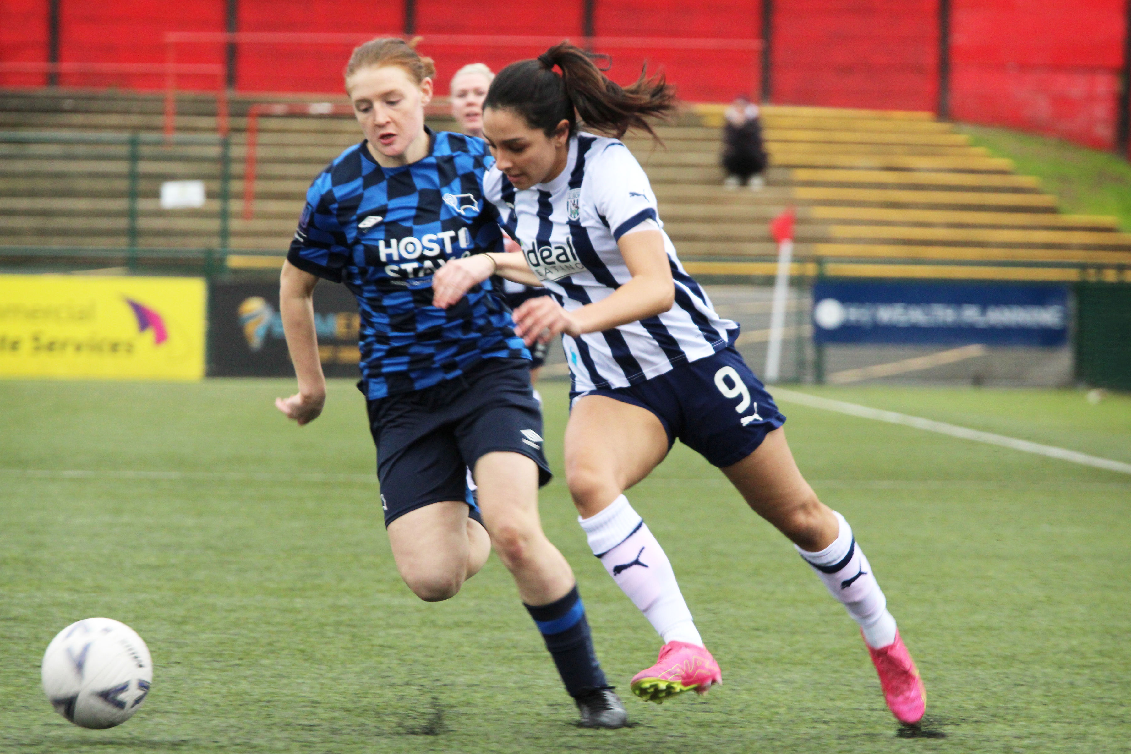 Mariam Mahmood in action for Albion Women.