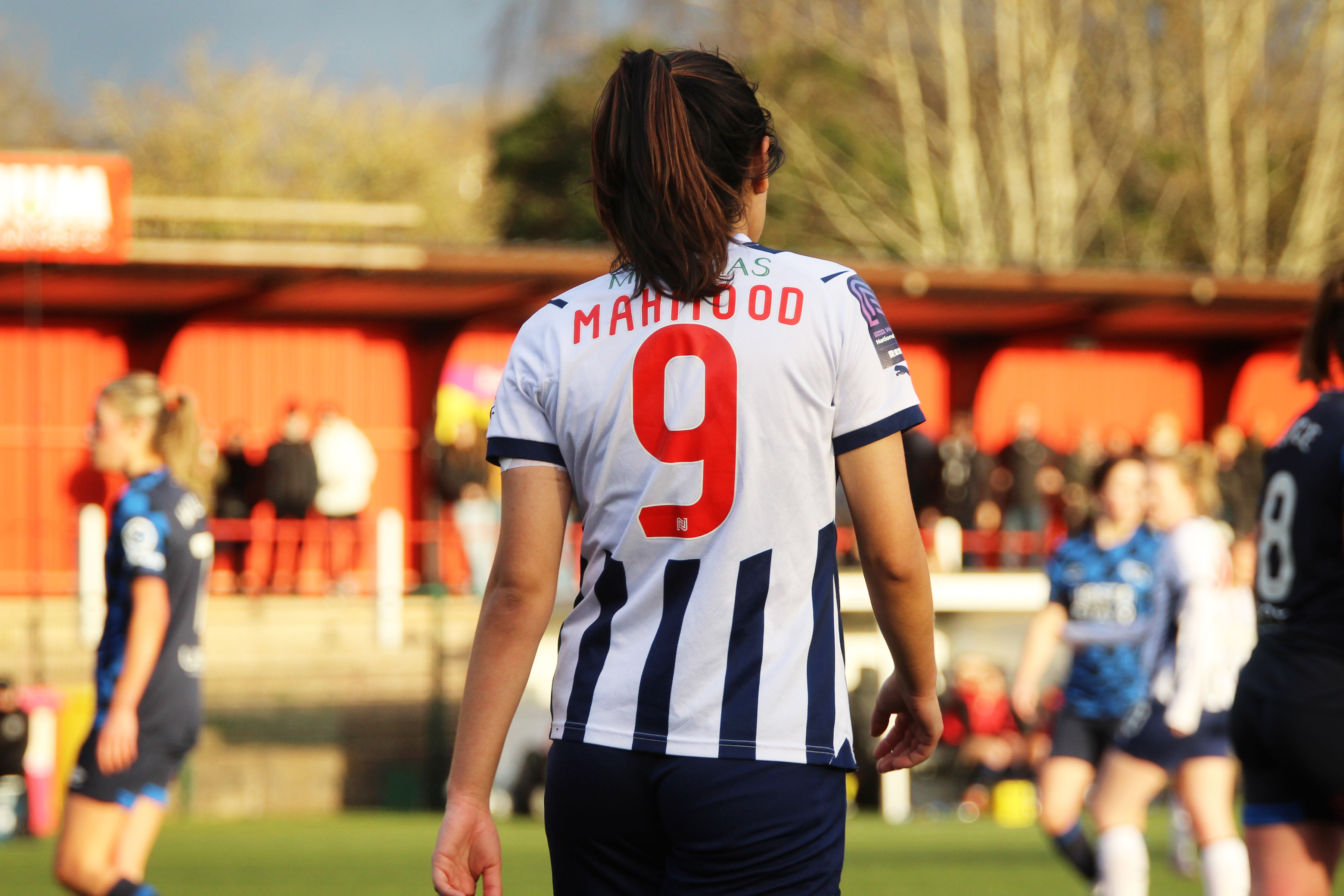 Mariam Mahmood in action for Albion Women.