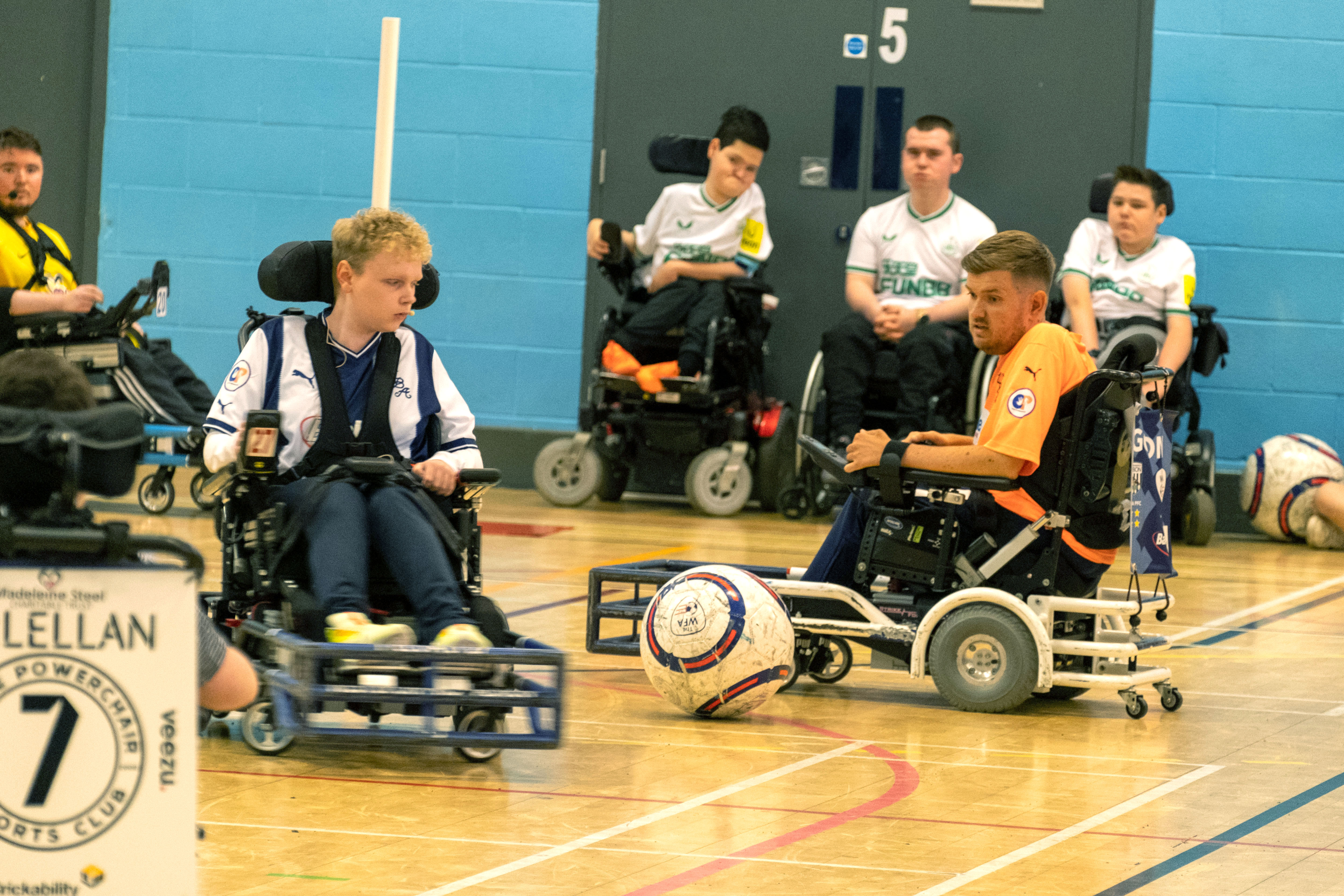 Chris Gordon with the ball with teammate Dylan Kendall ahead of him.