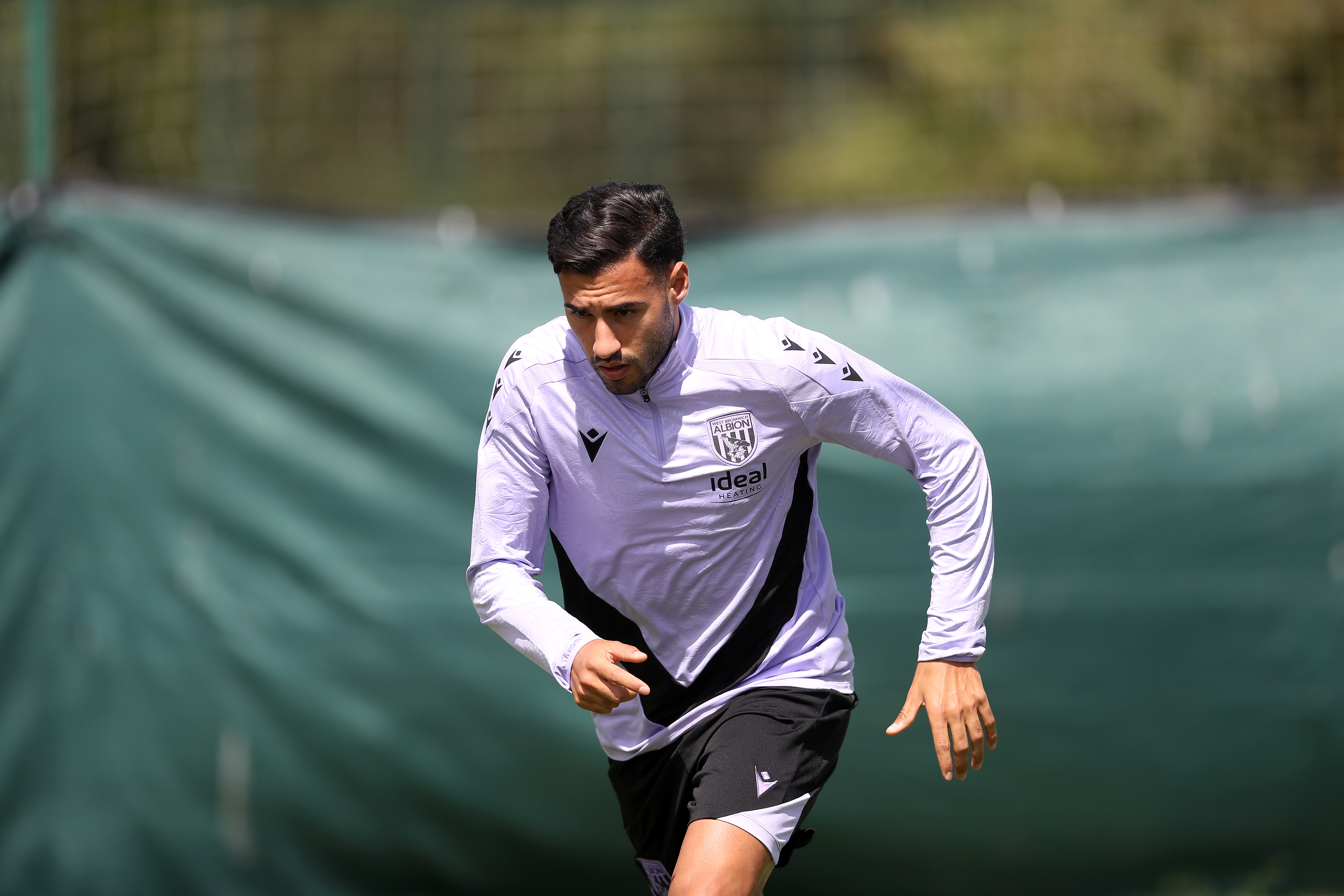 Gianluca Frabotta running in training 