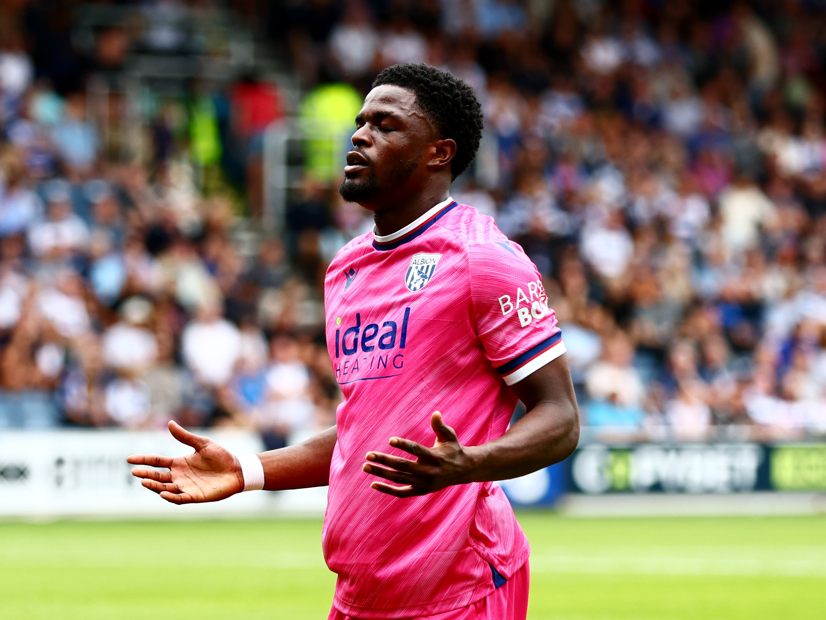 Josh Maja celebrates scoring his first goal at QPR 