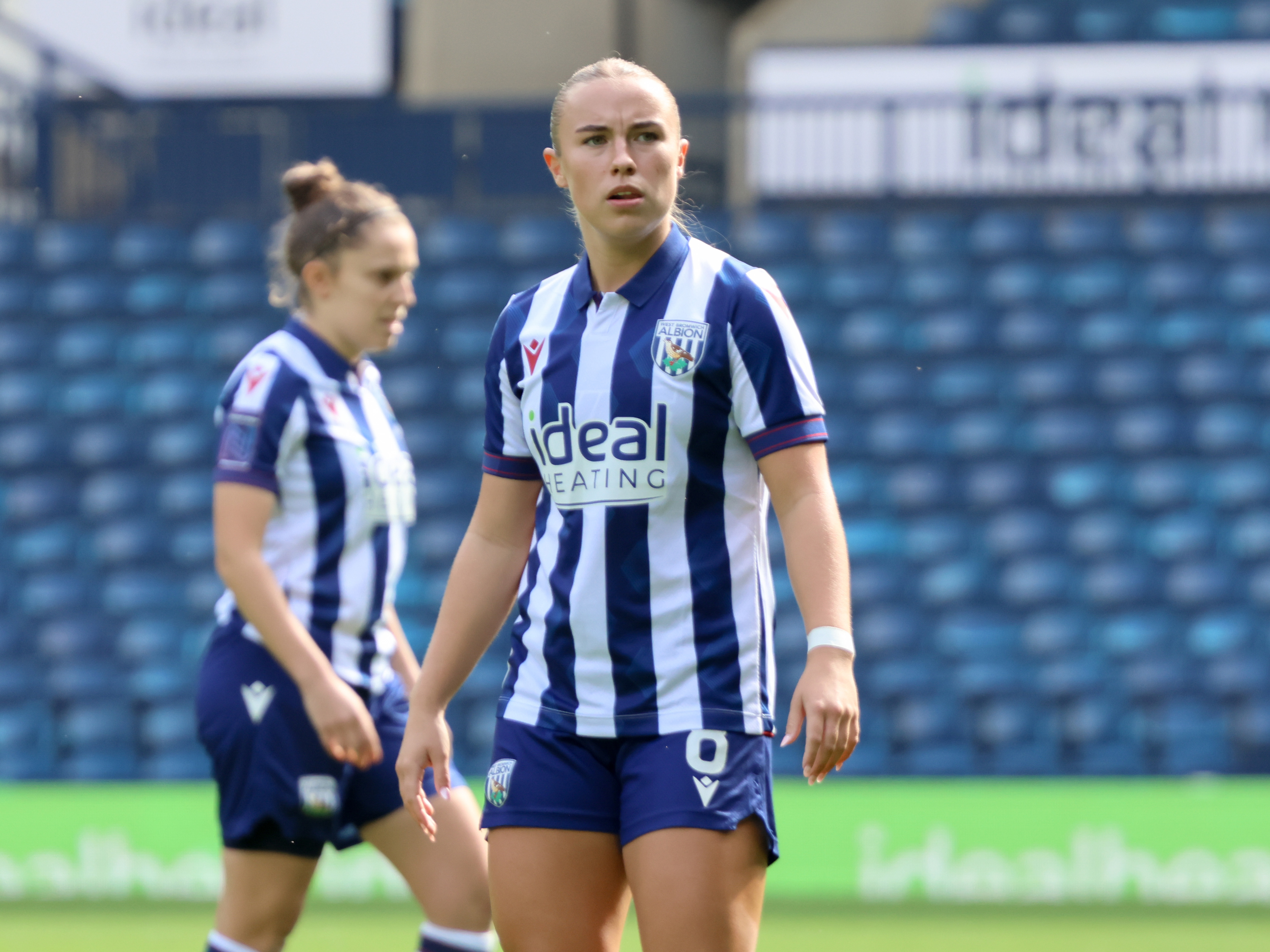 Seren Watkins in action for Albion Women wearing the home kit 