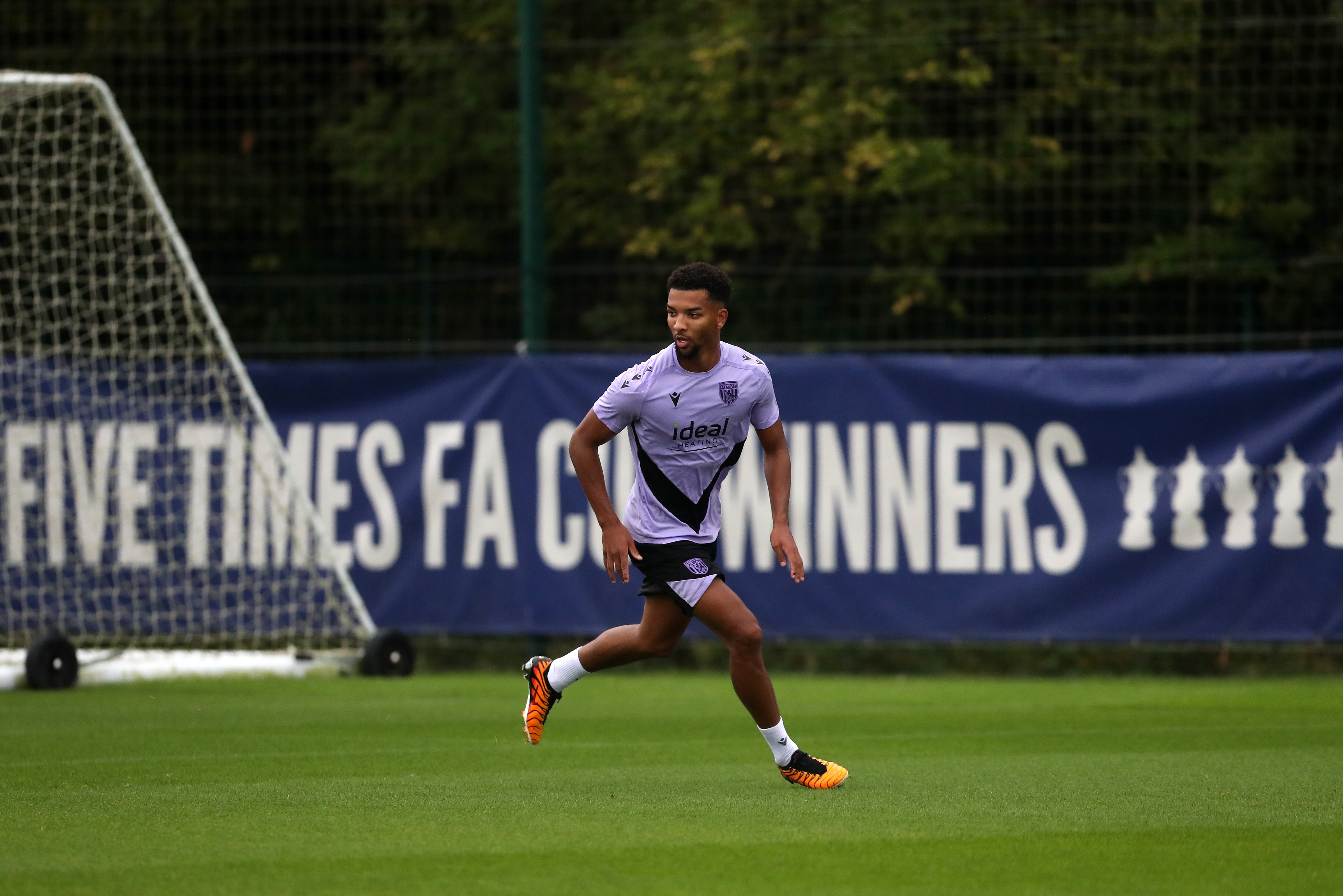 Mason Holgate running during a training session 