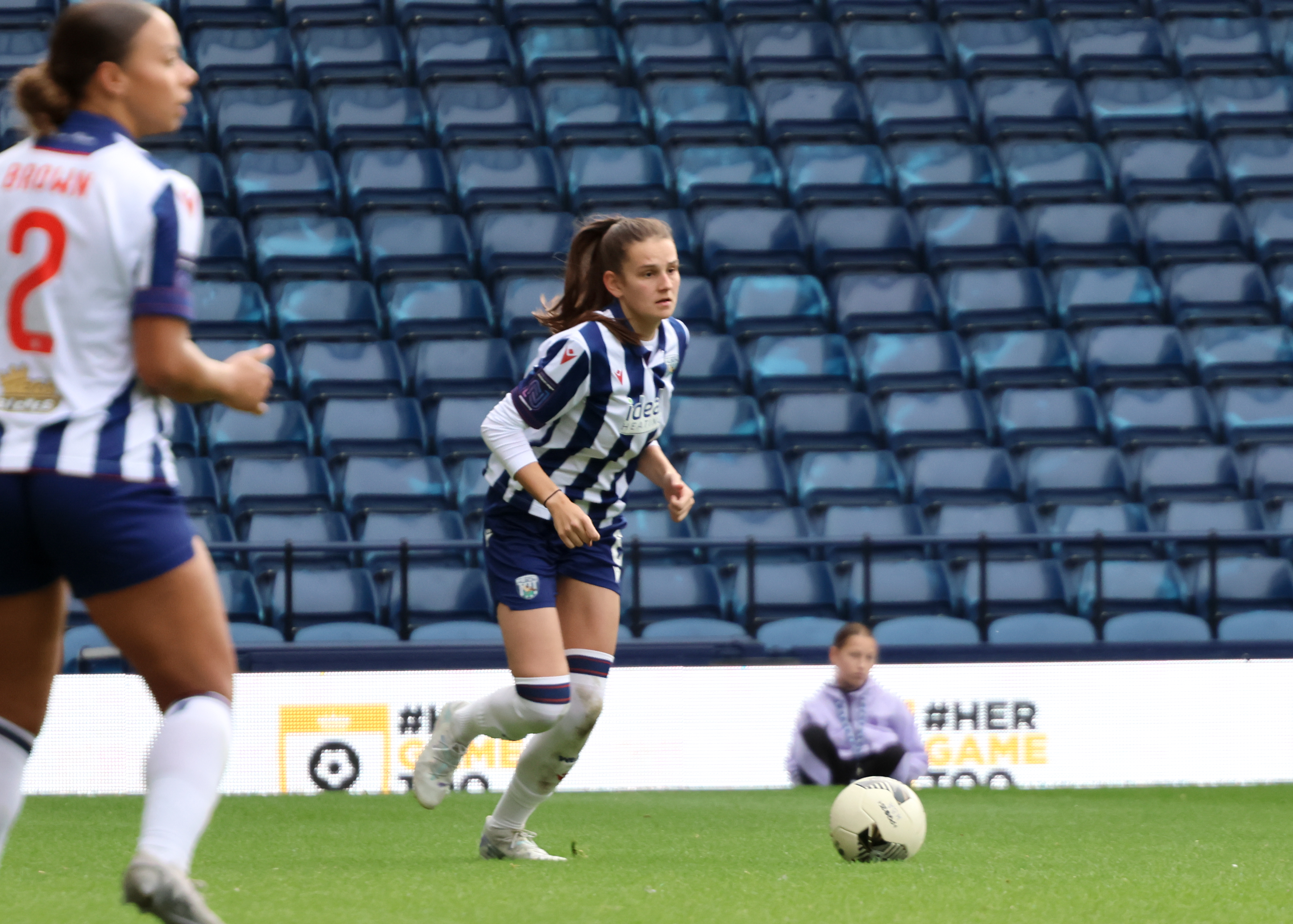 Izzy Green in action for Albion Women.