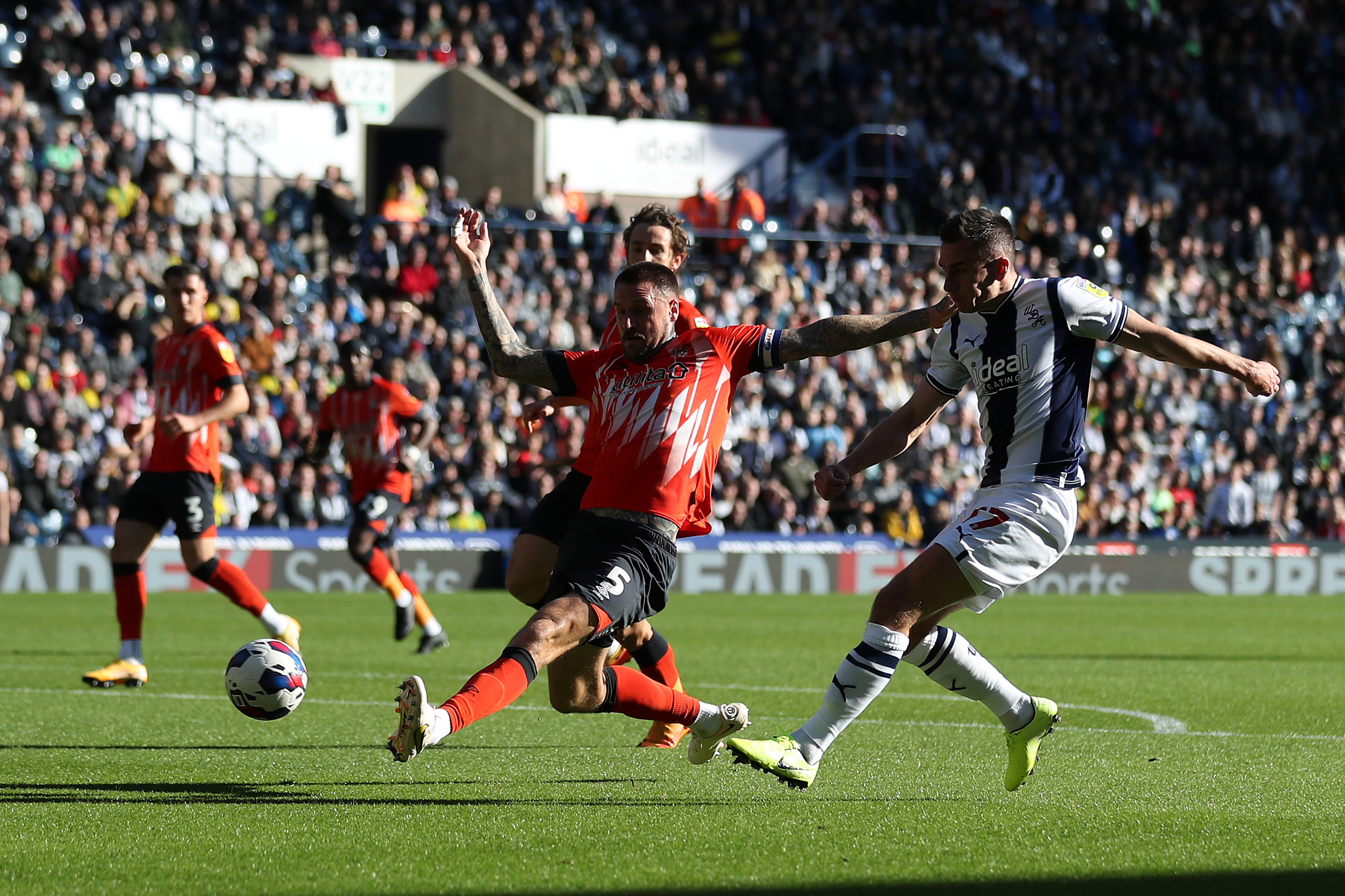 Jed Wallace strikes at goal against Luton in October 2022 at The Hawthorns 