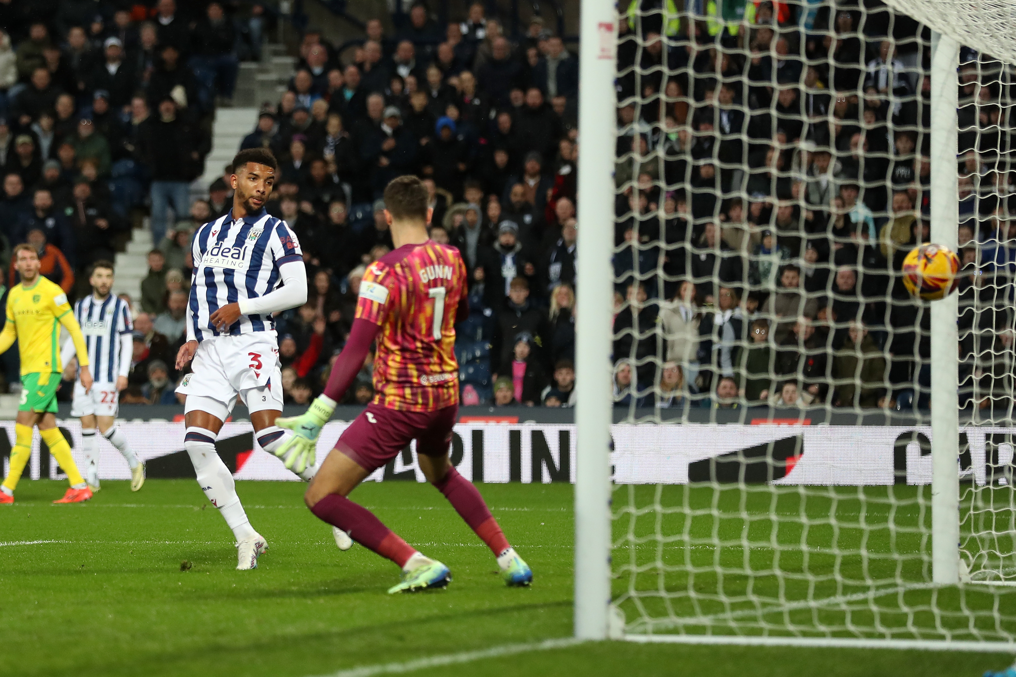 Mason Holgate scores against Norwich City 