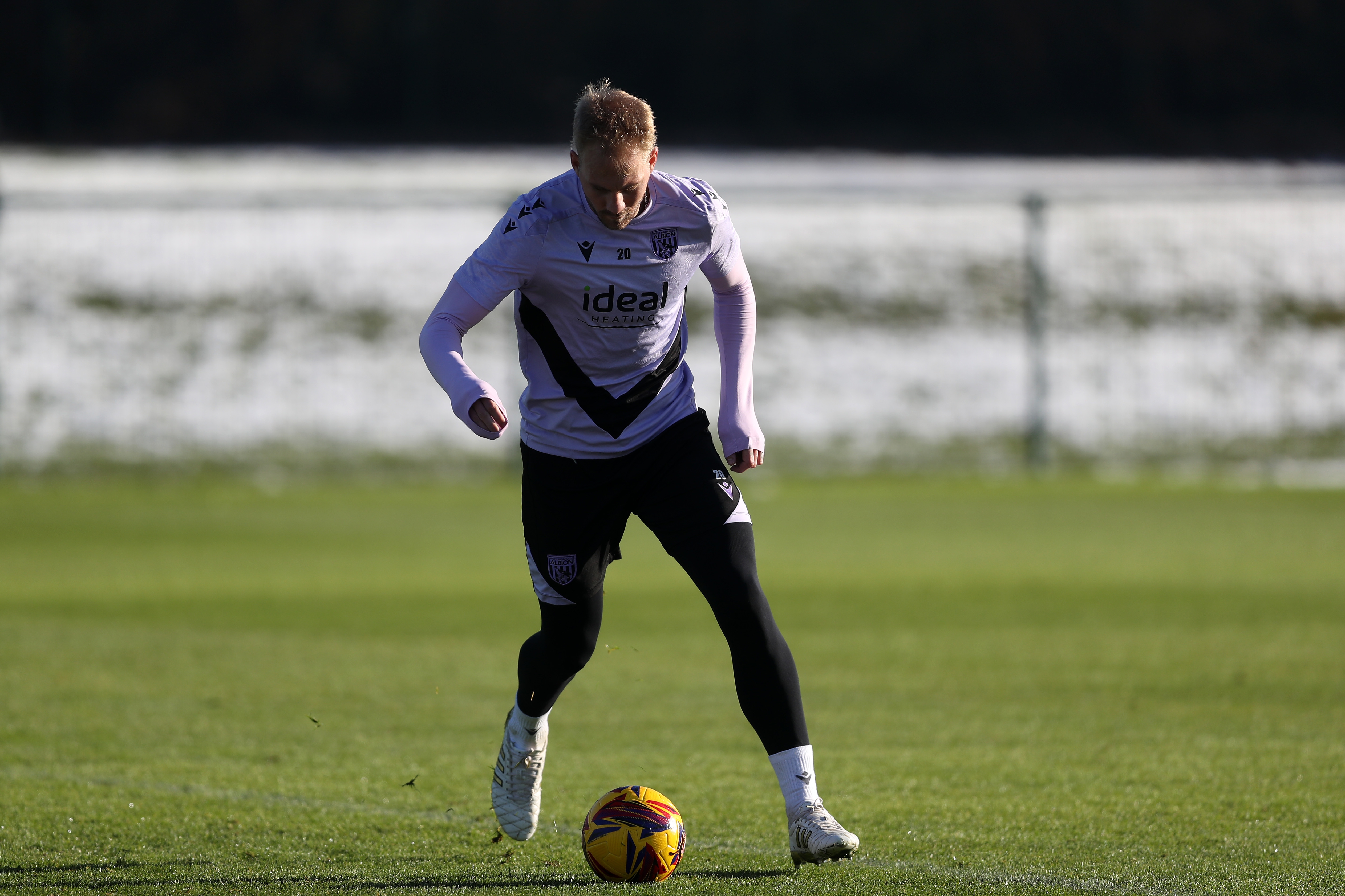 Uroš Račić on the ball during training 