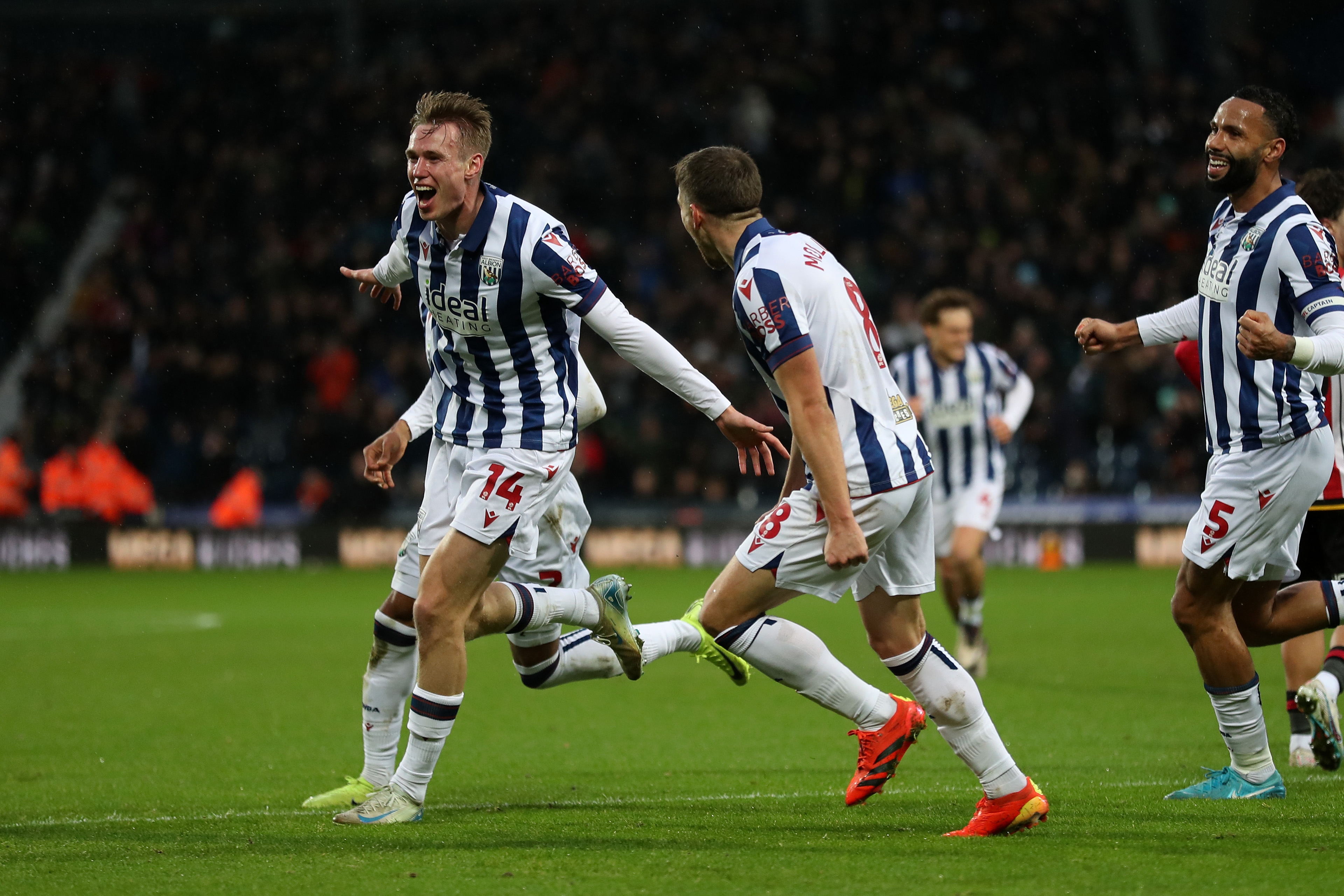 Torbjørn Heggem celebrates scoring a header against Sheffield United 