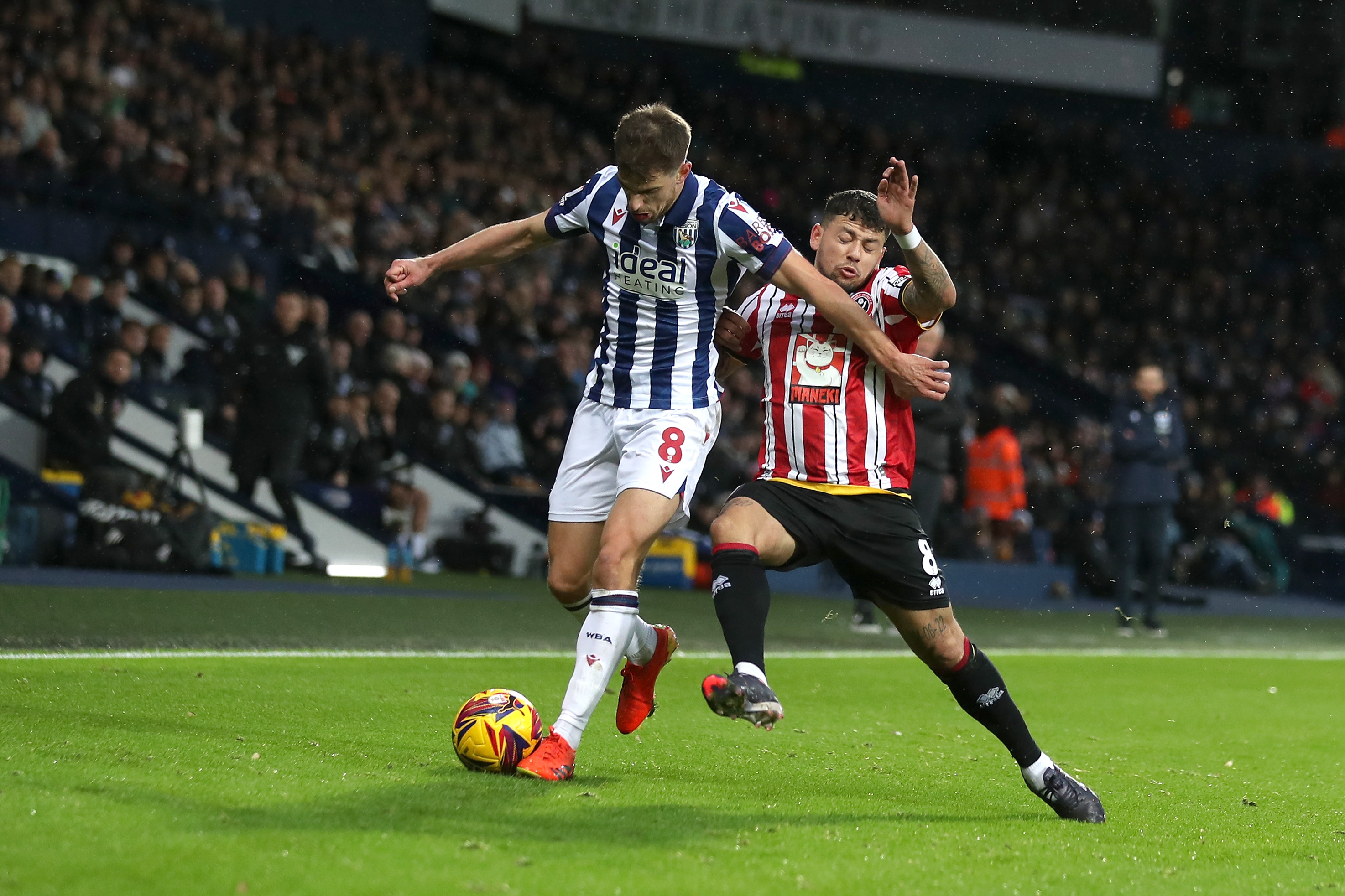 Jayson Molumby on the ball against Sheffield United 