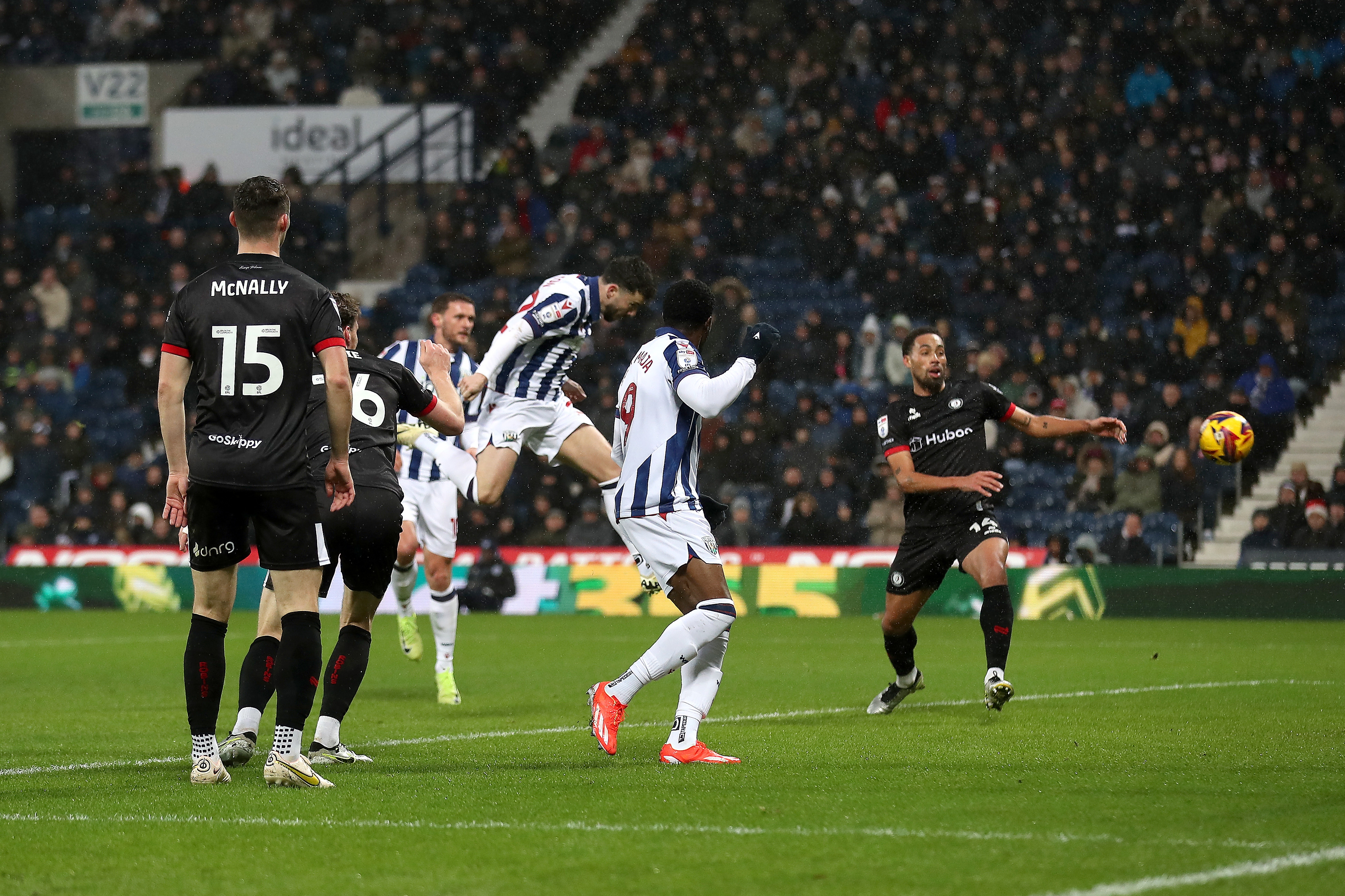 Mikey Johnston scoring a header against Bristol City 