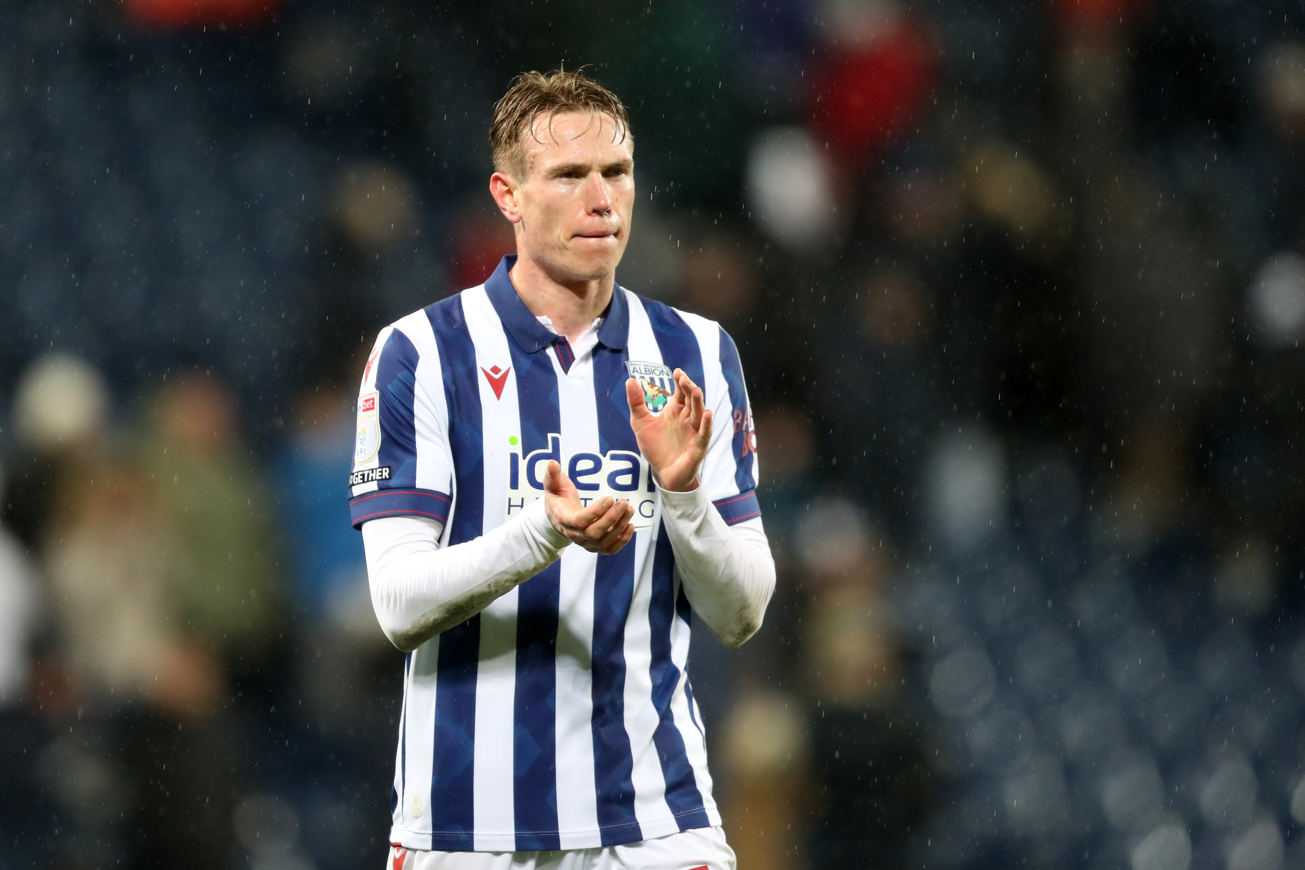 Torbjørn Heggem applauding Albion fans after the match against Sheffield United 