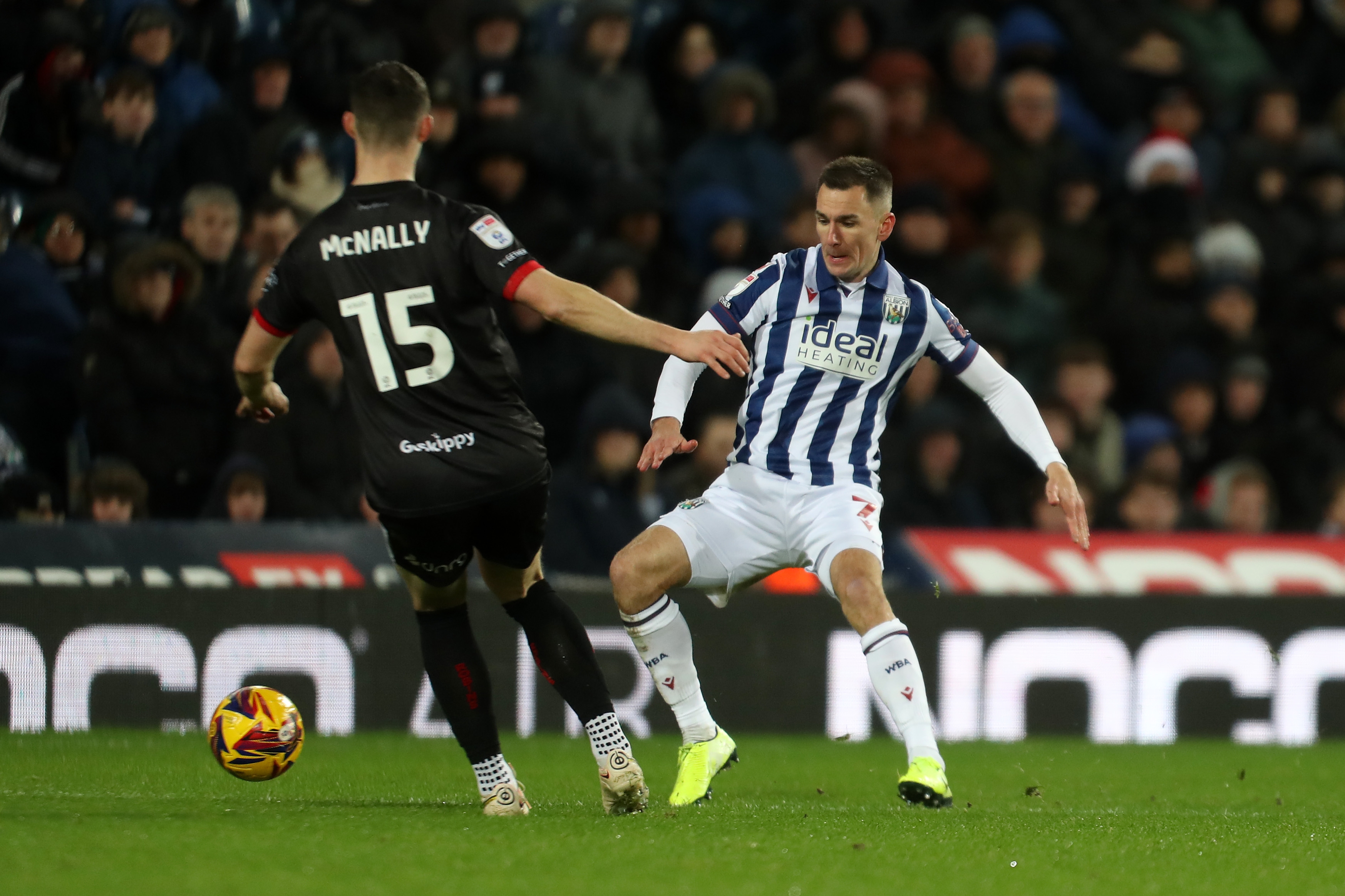 Jed Wallace in action against Bristol City 