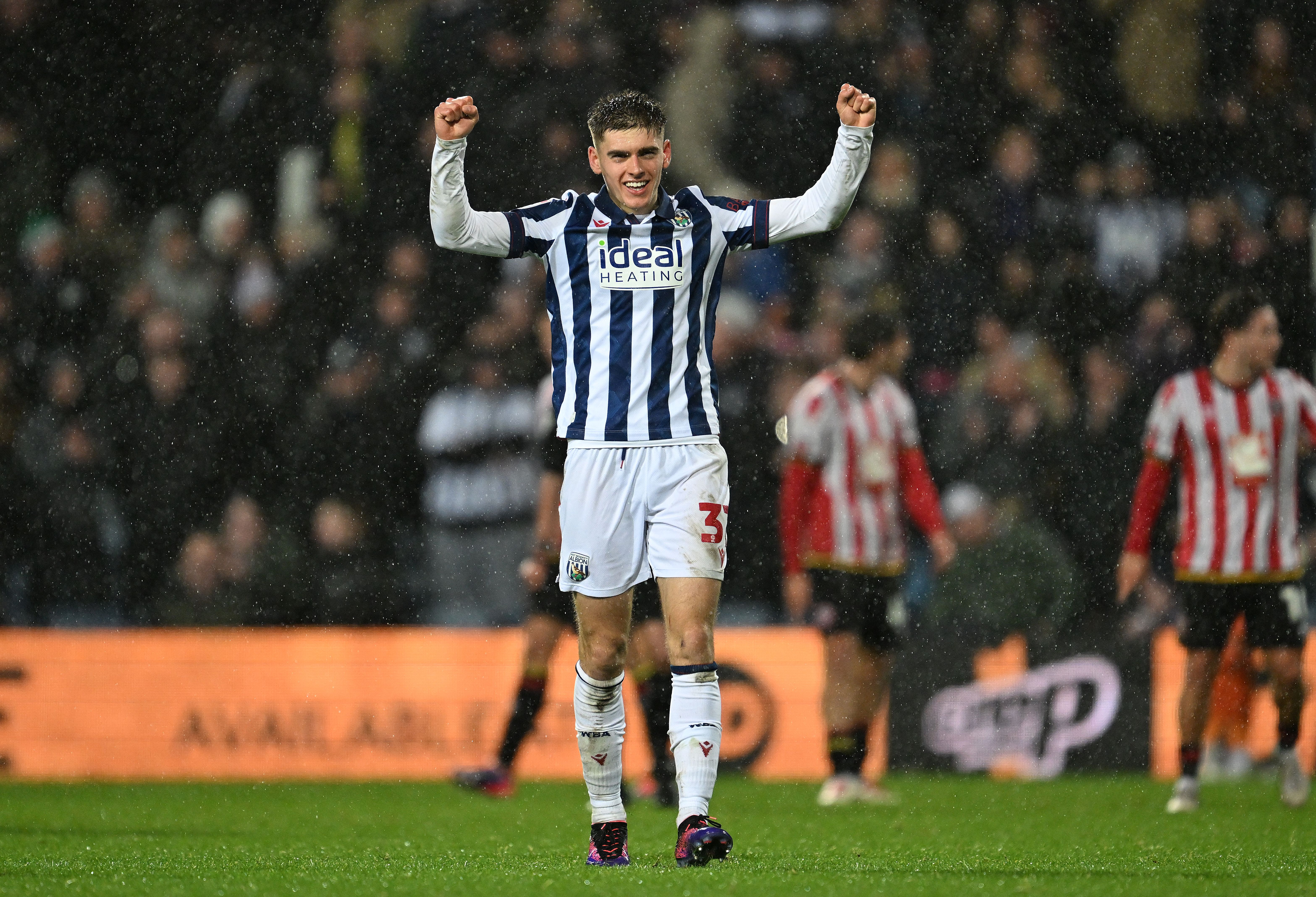 Tom Fellows celebrates scoring against Sheffield United