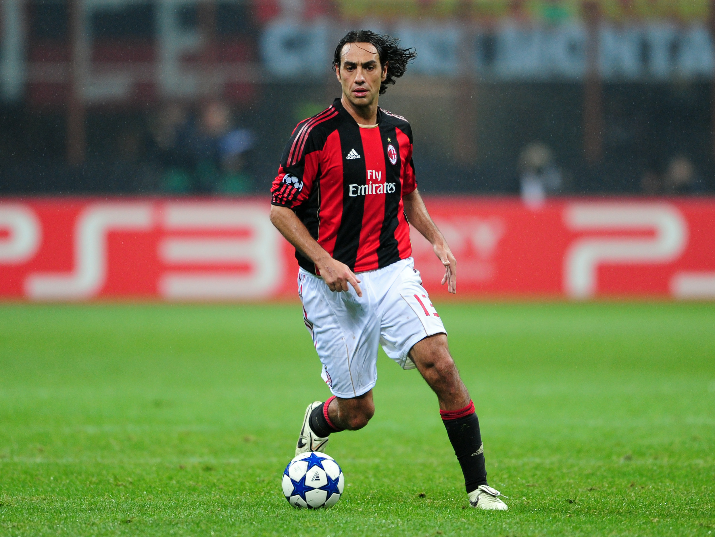 Alessandro Nesta in action for AC Milan 