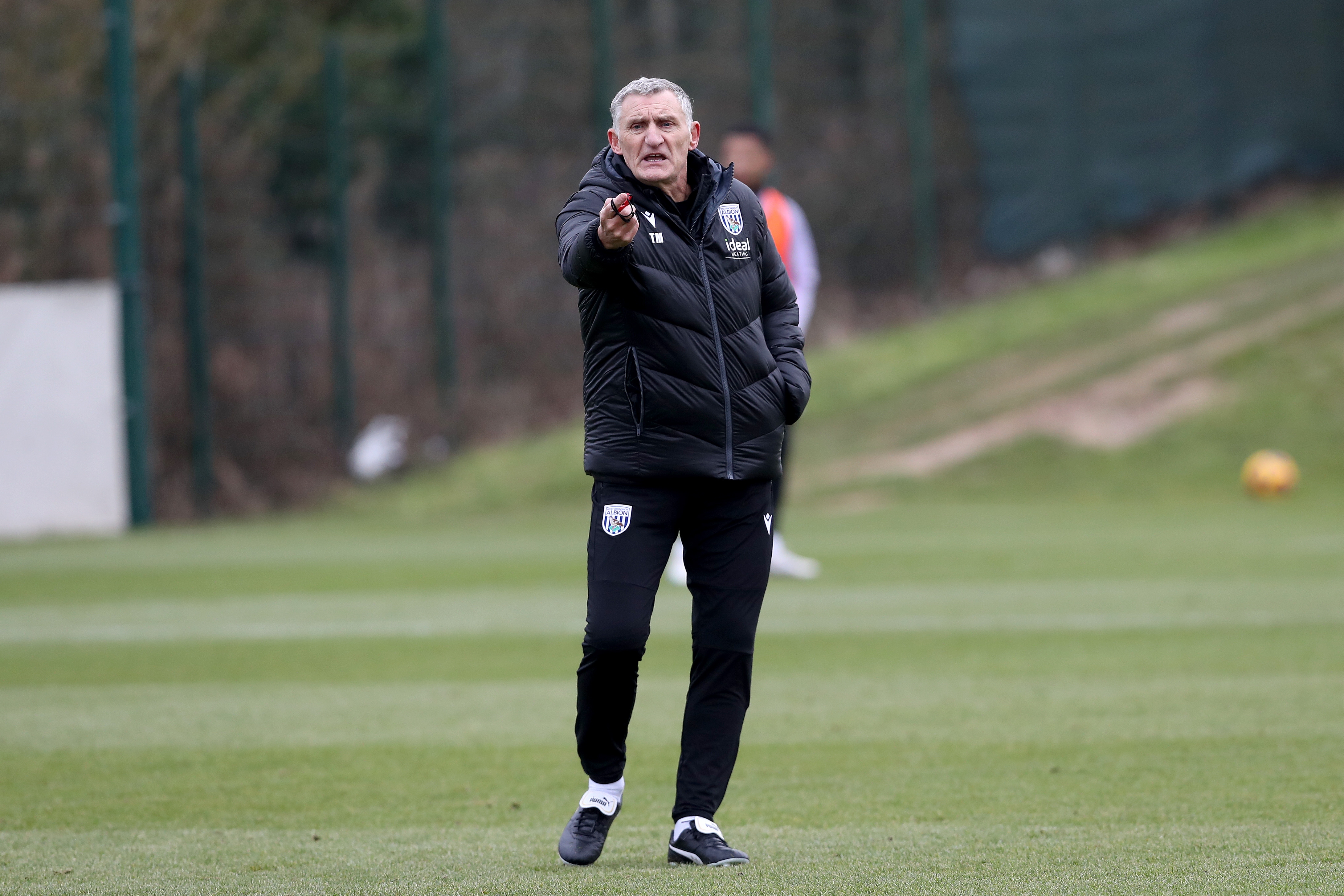 Tony Mowbray watching a training session