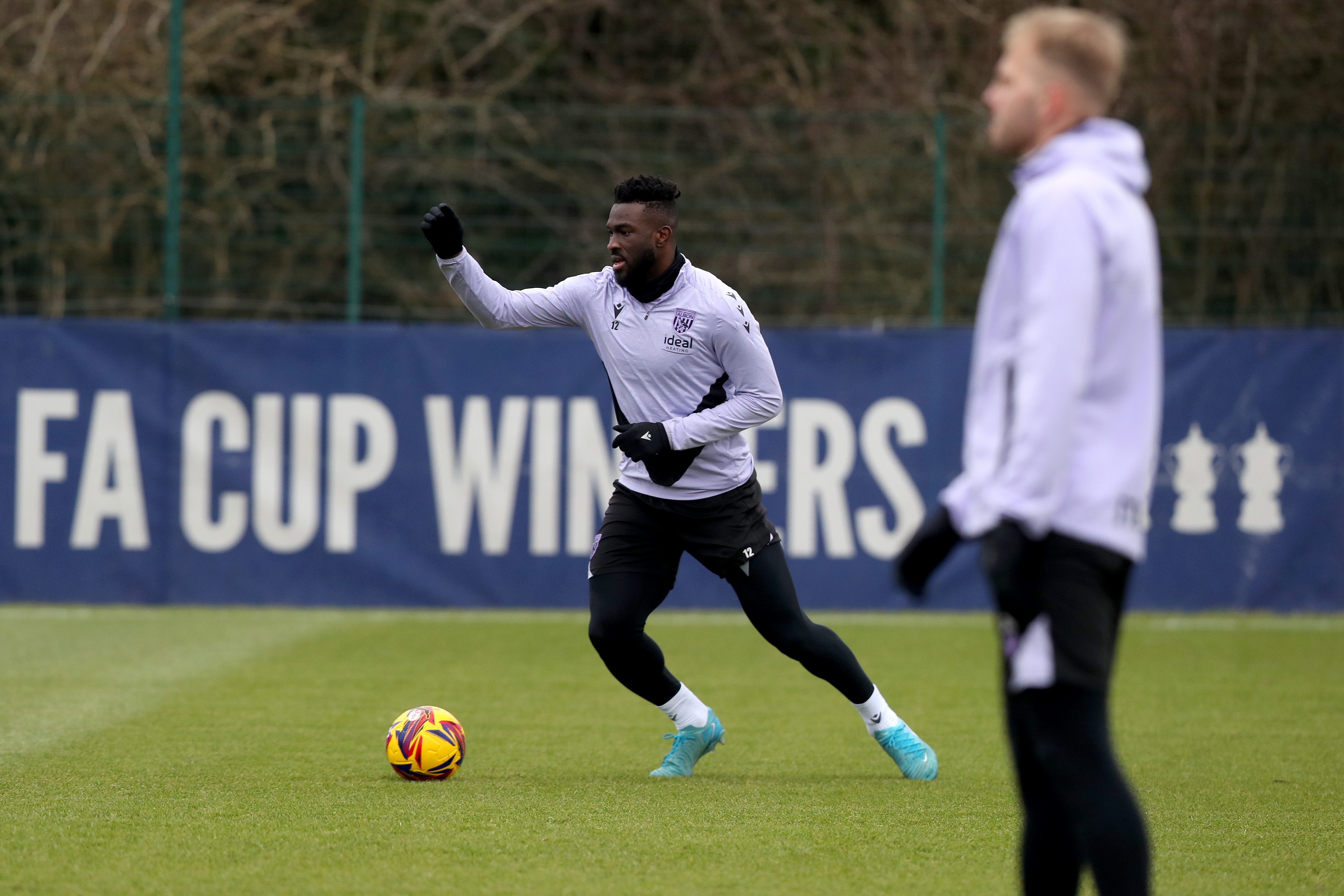 Daryl Dike on the ball during training