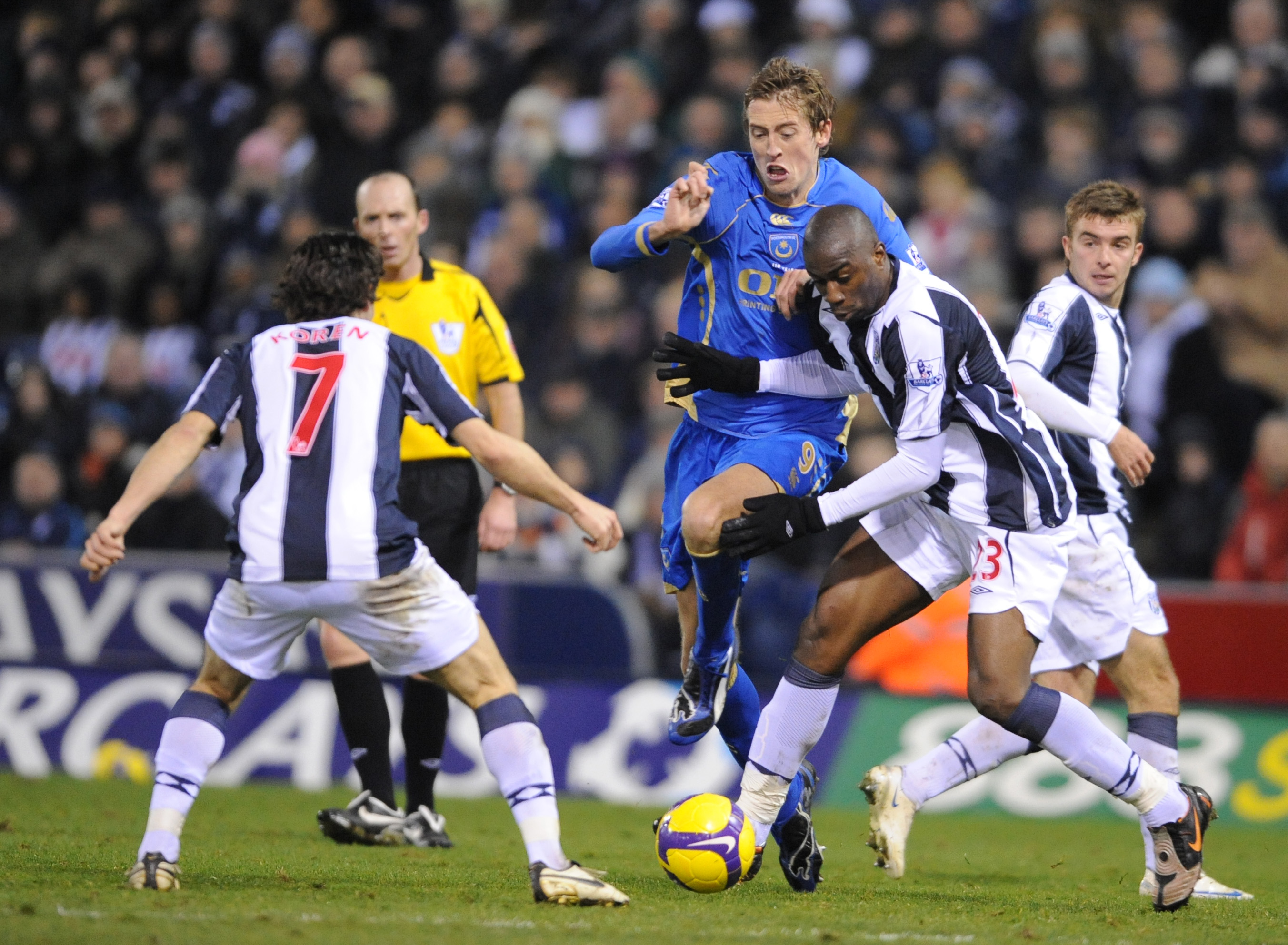 Albion in action against Portsmouth at The Hawthorns in December 2008