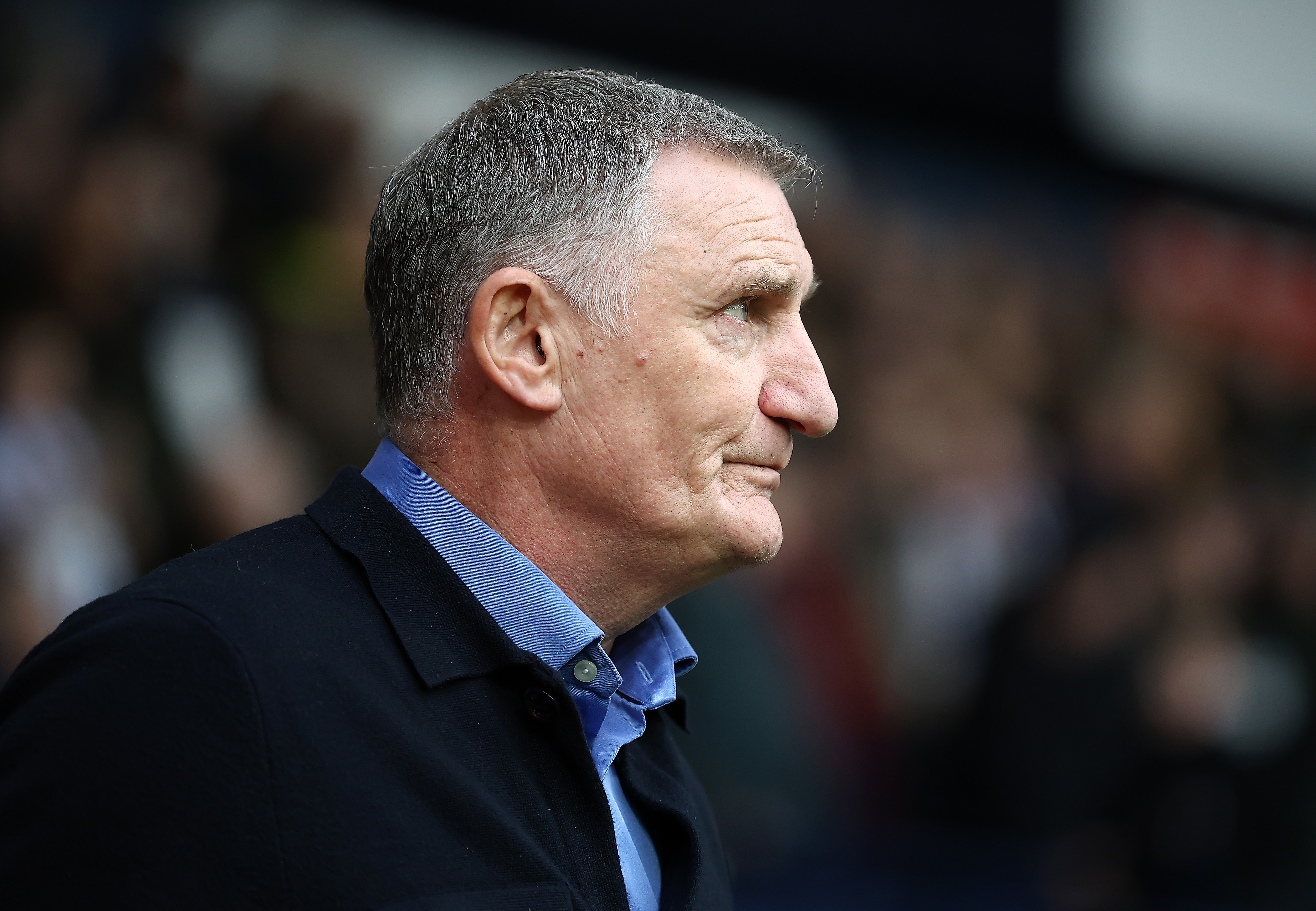 A side-on image of Tony Mowbray 