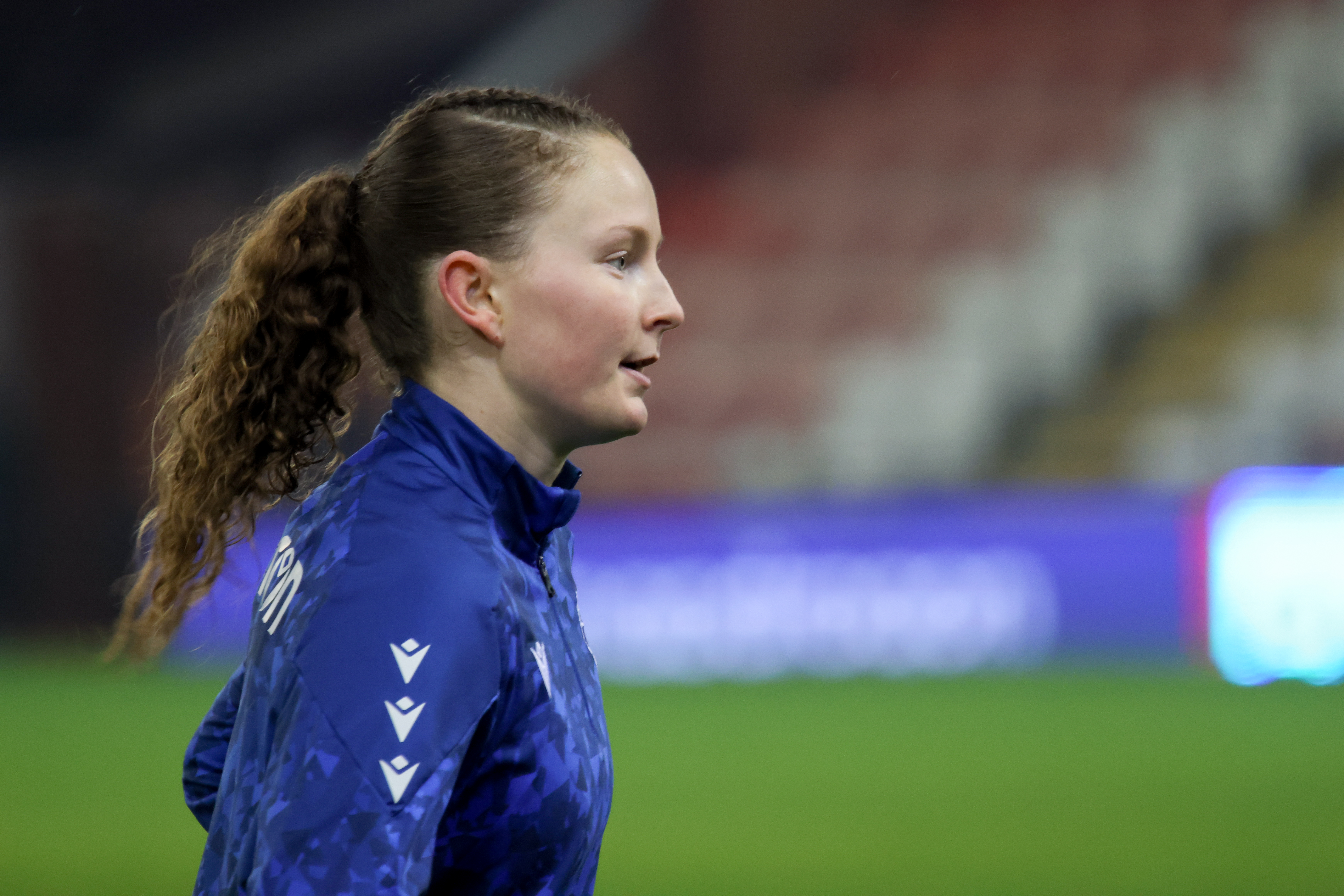 Olivia Rabjohn warming up before a game 