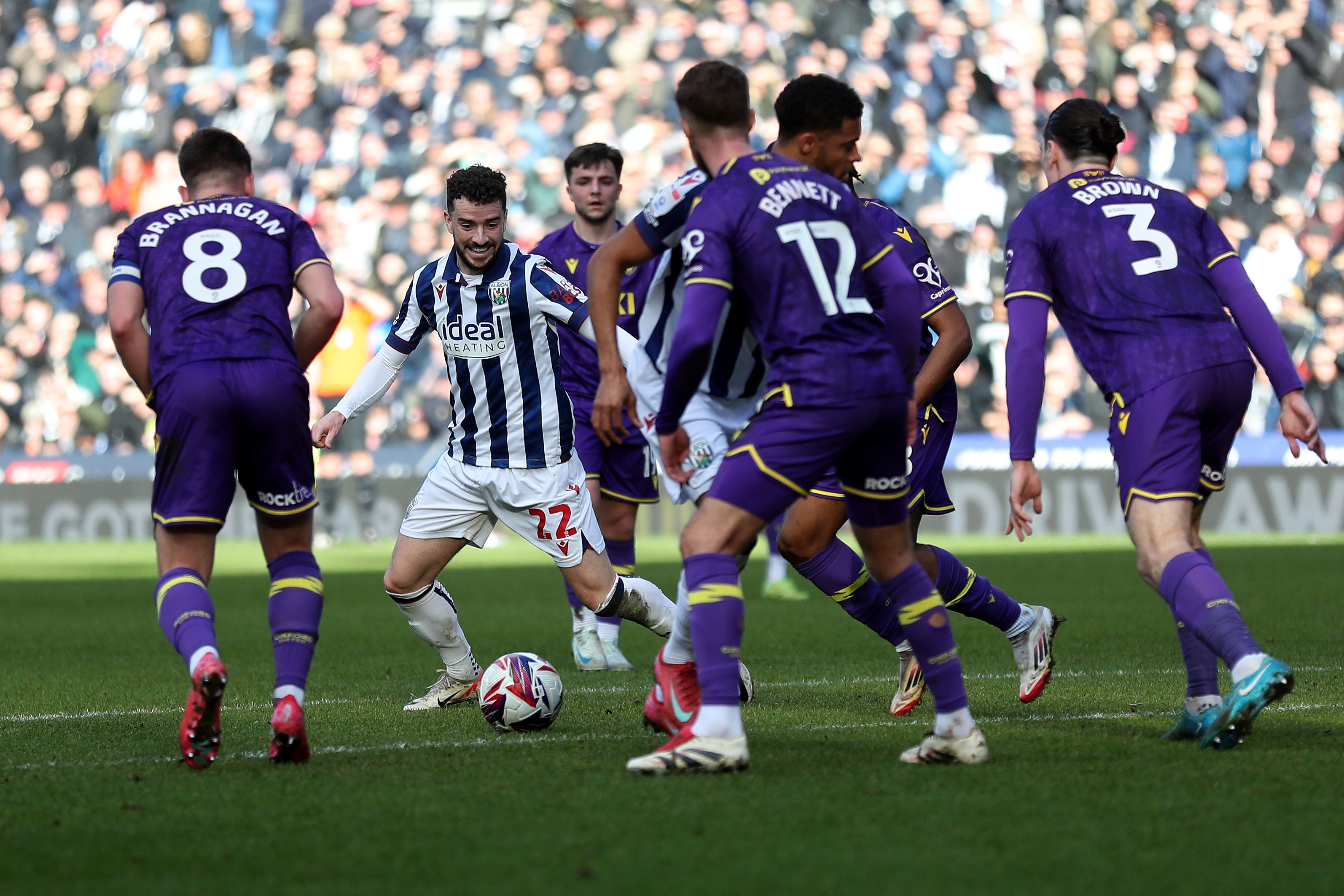 Mikey Johnston in action against Oxford United at The Hawthorns