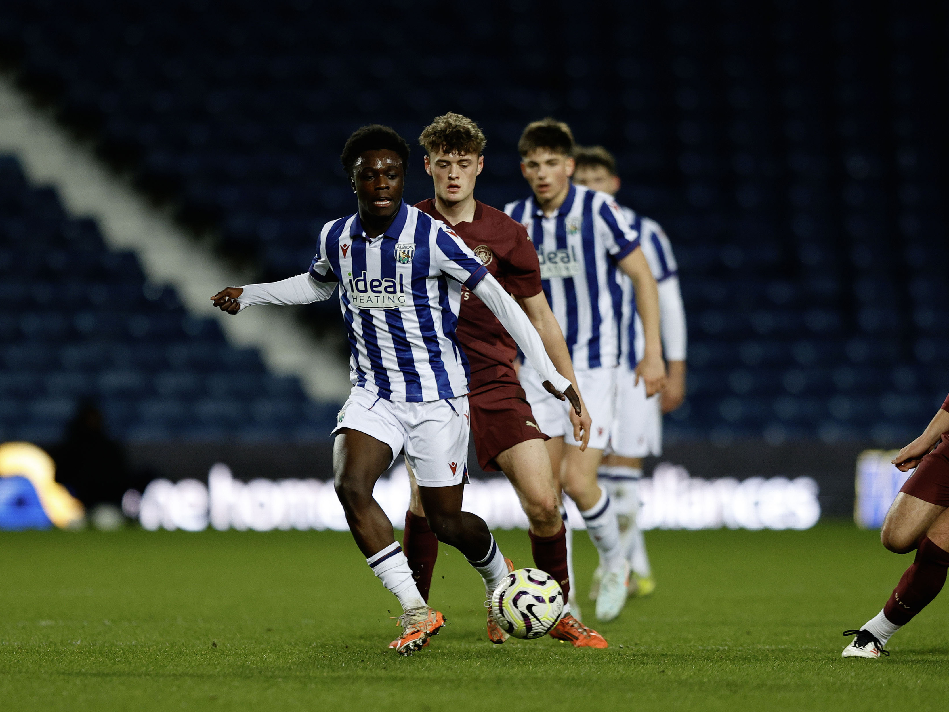 A photo of Albion U18s midfielder Dauda Iddrisa in the 2024/25 home kit