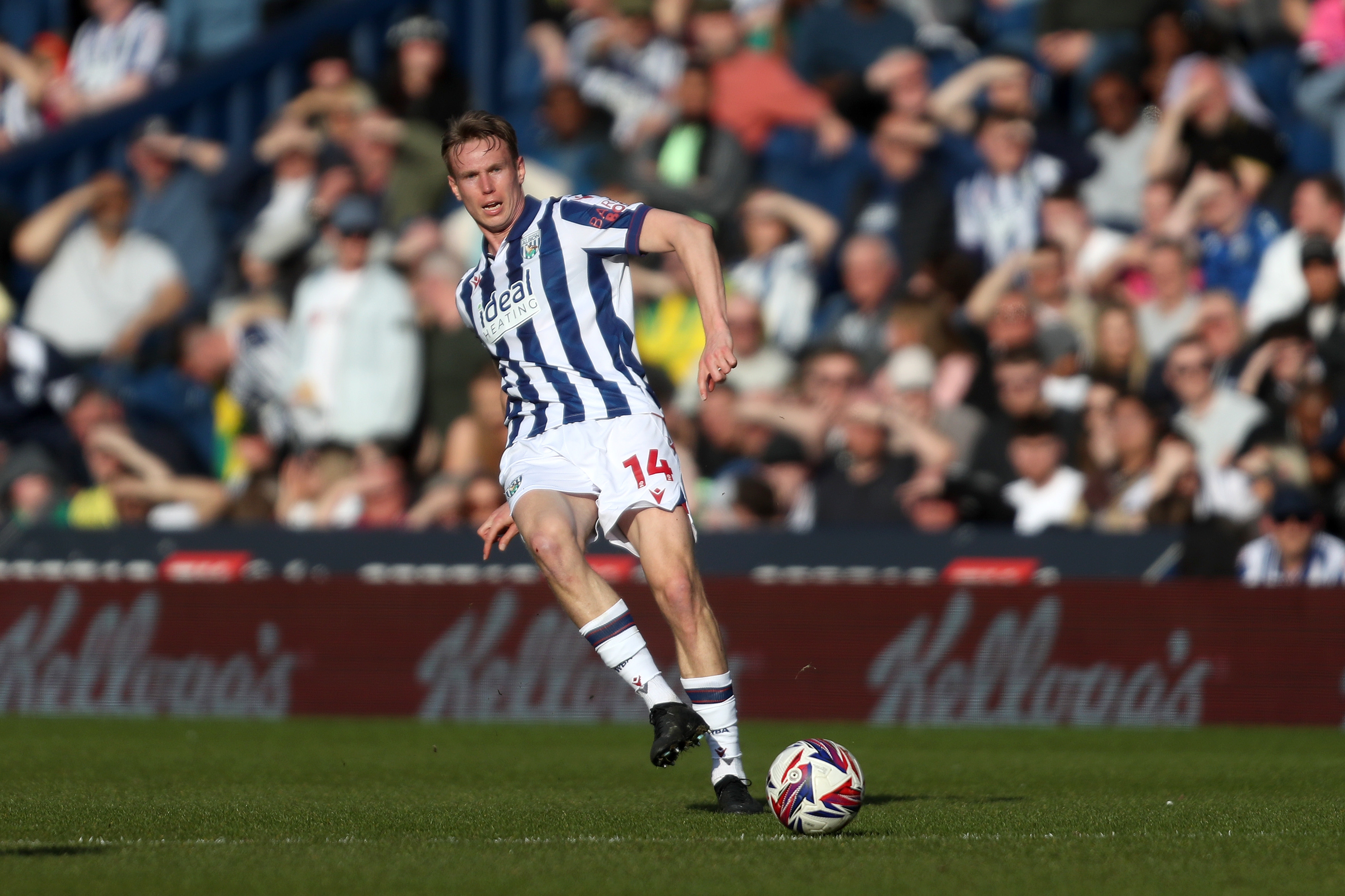 Torbjørn Heggem making a pass against QPR 