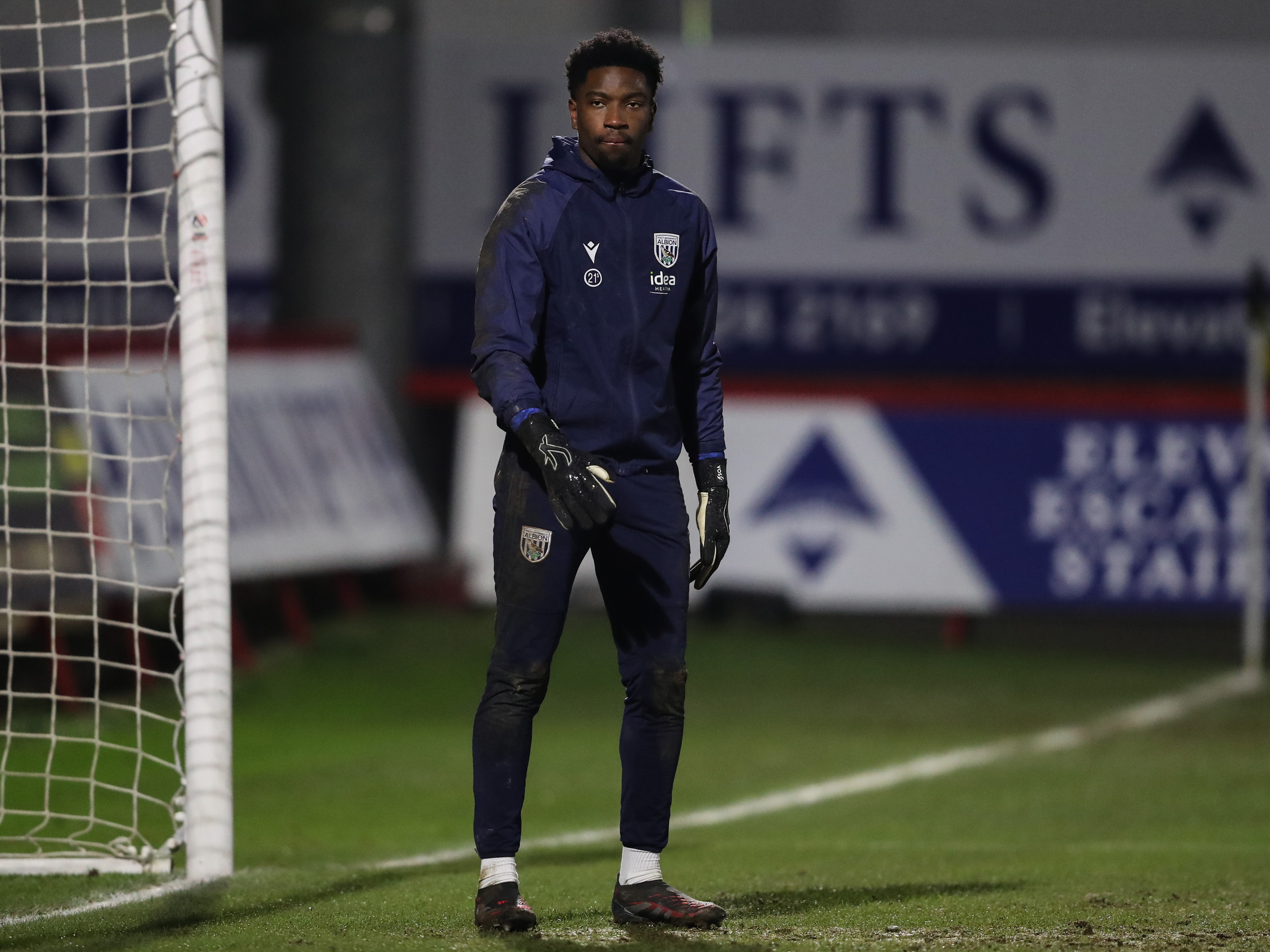 A photo of Albion U21 keeper Ben Cisse warming up