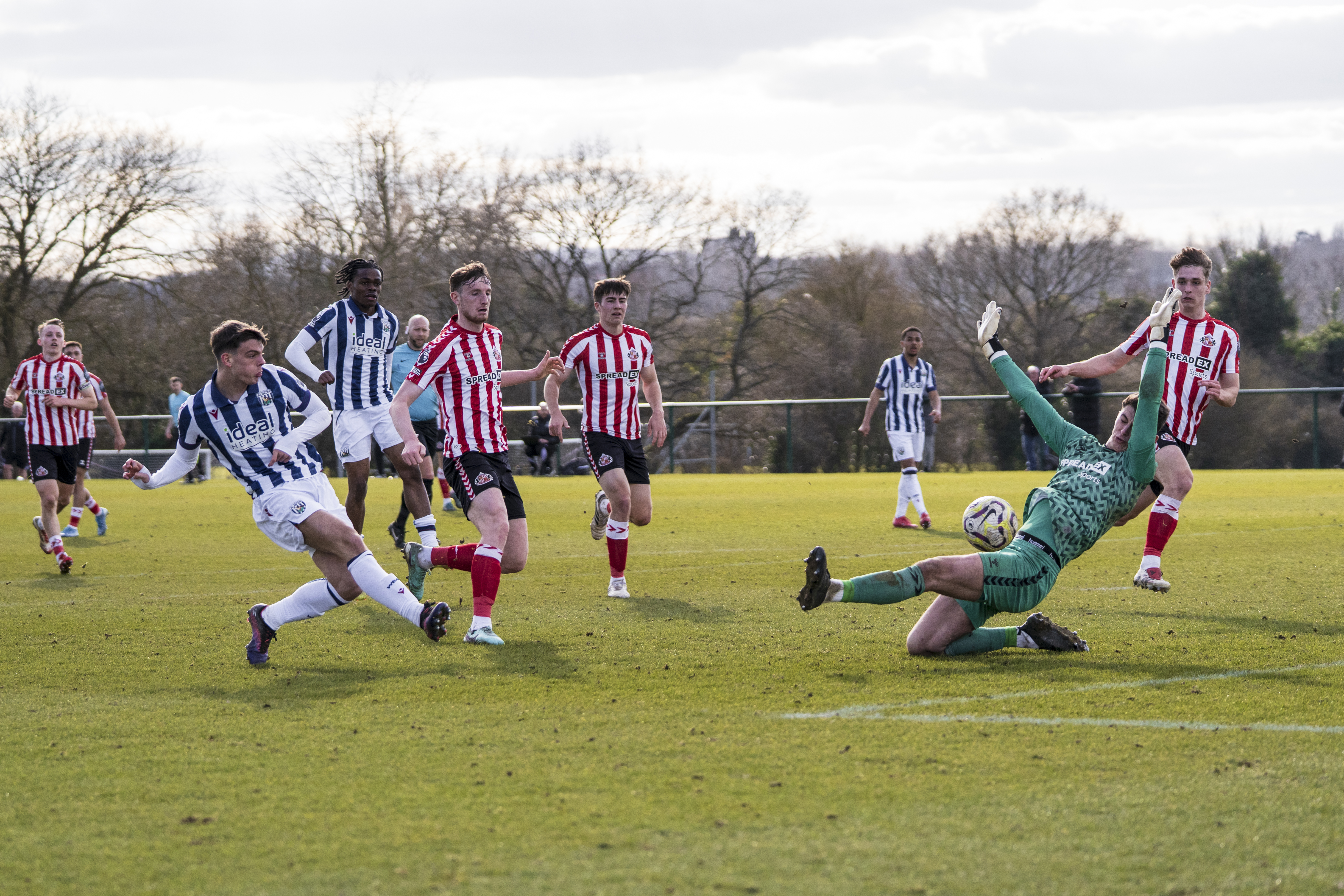 Archie Kirton scores.