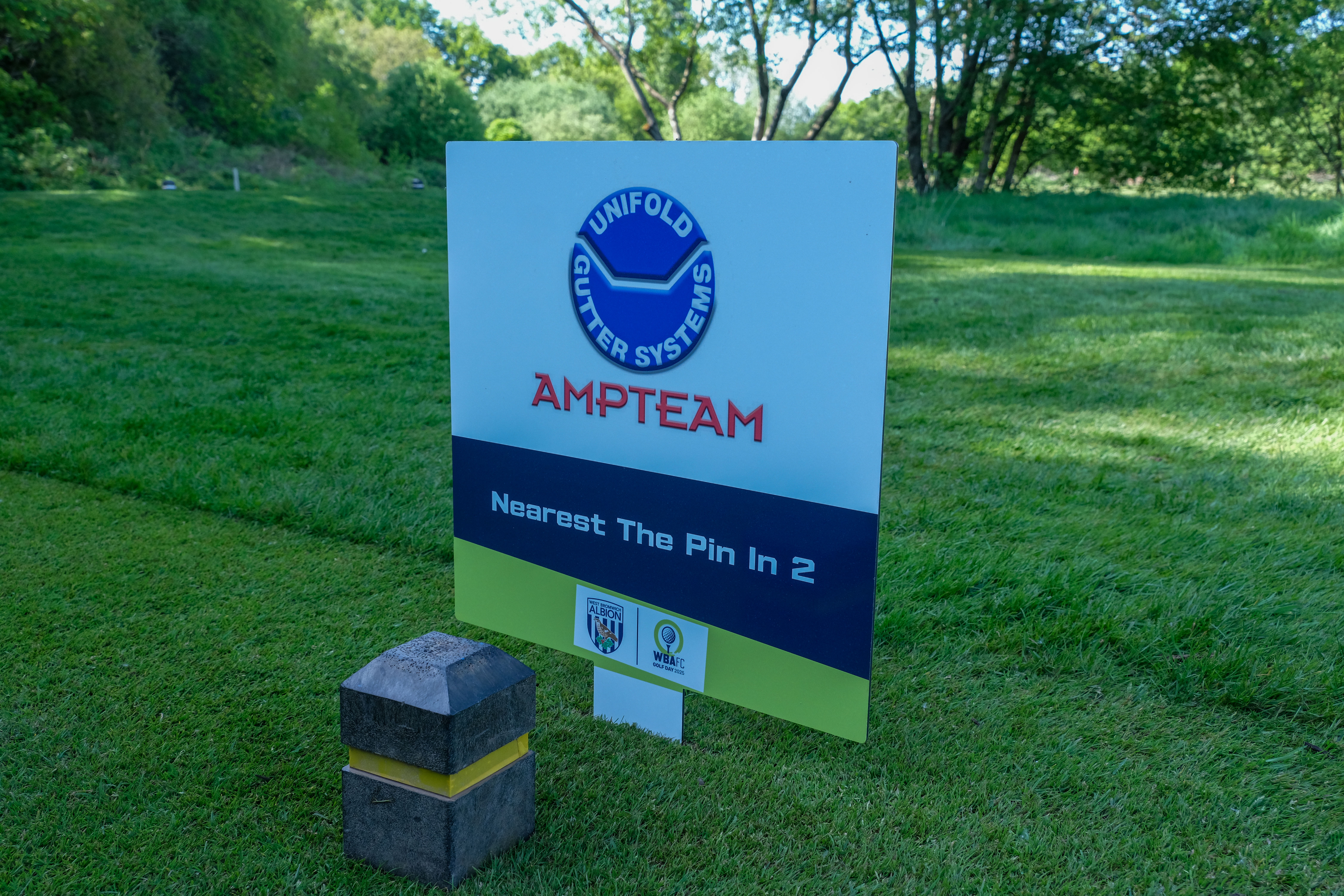 Nearest The Pin in 2 Sponsor Sign - Ampteam Ltd