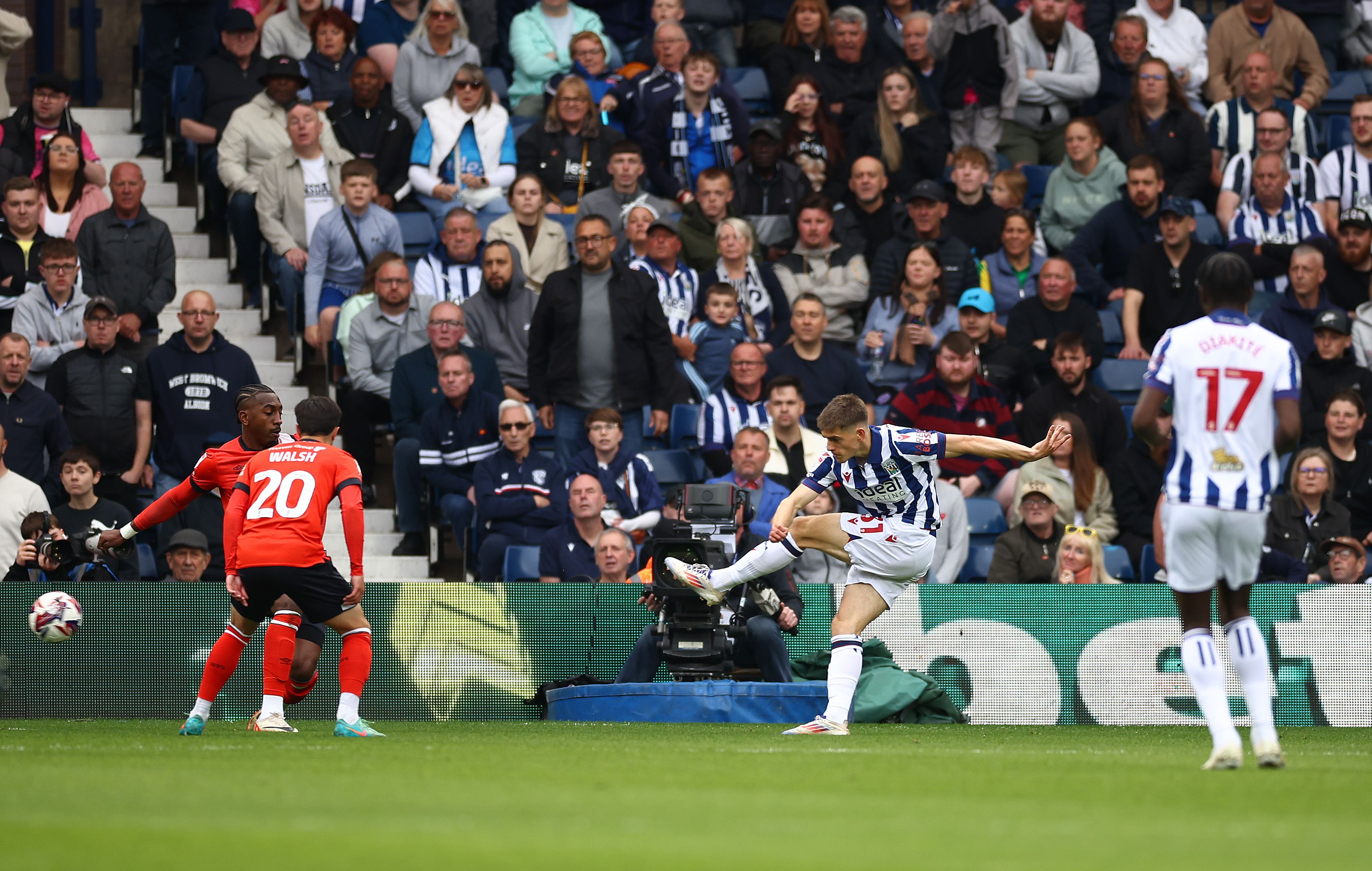 Tom Fellows shoots and scores against Luton 