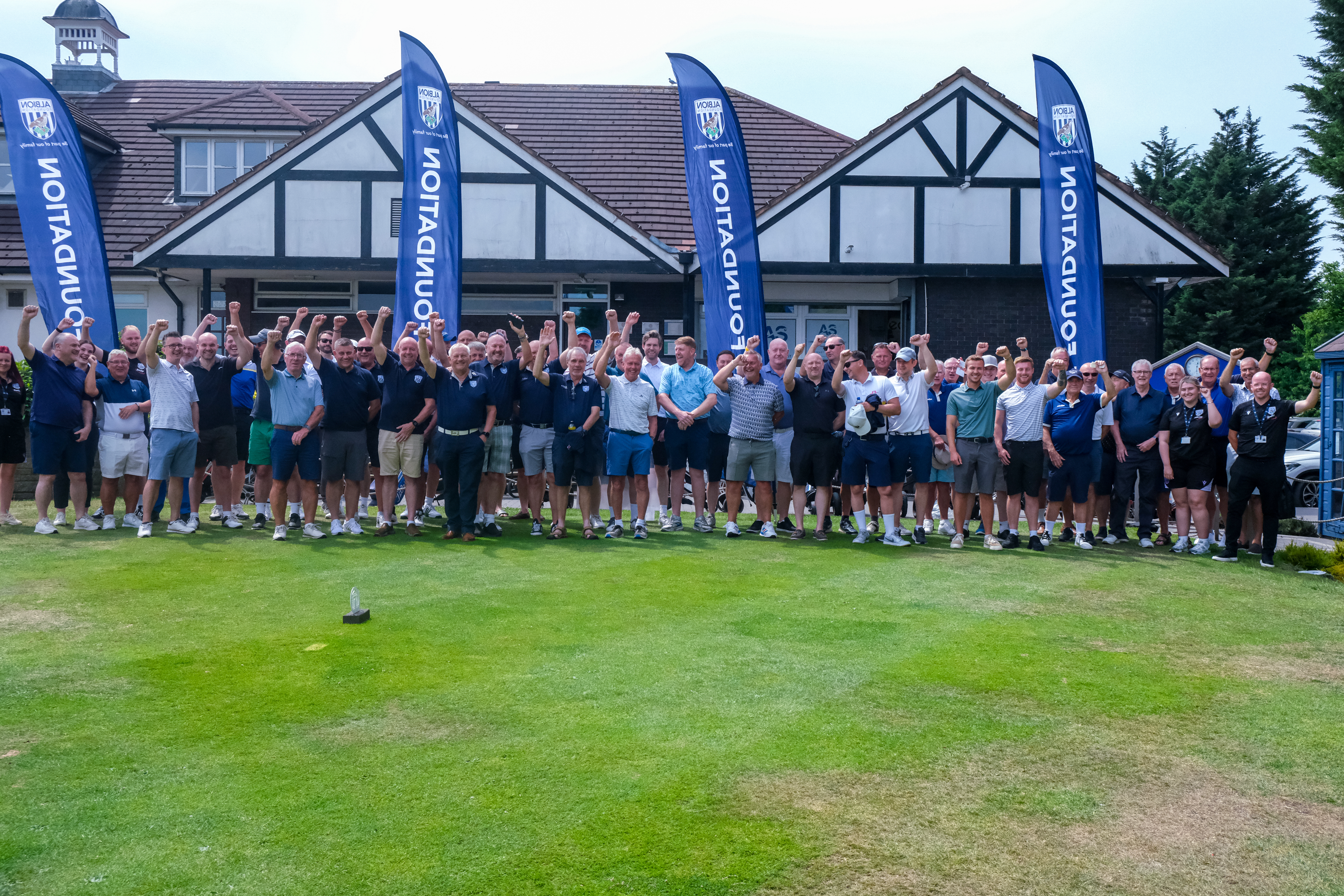Participants at our Golf Day.
