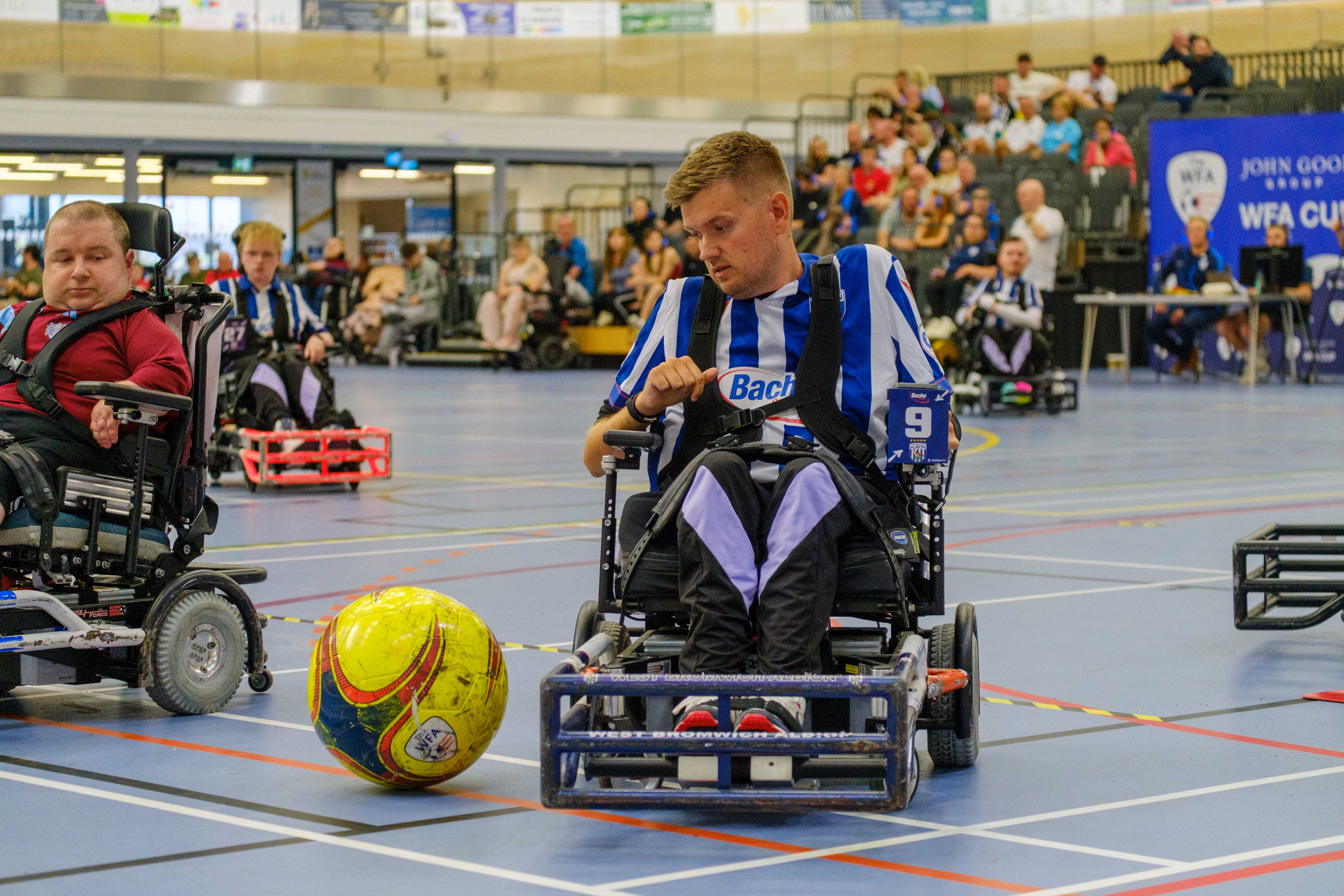 Chris Gordon playing for Albion Powerchair.