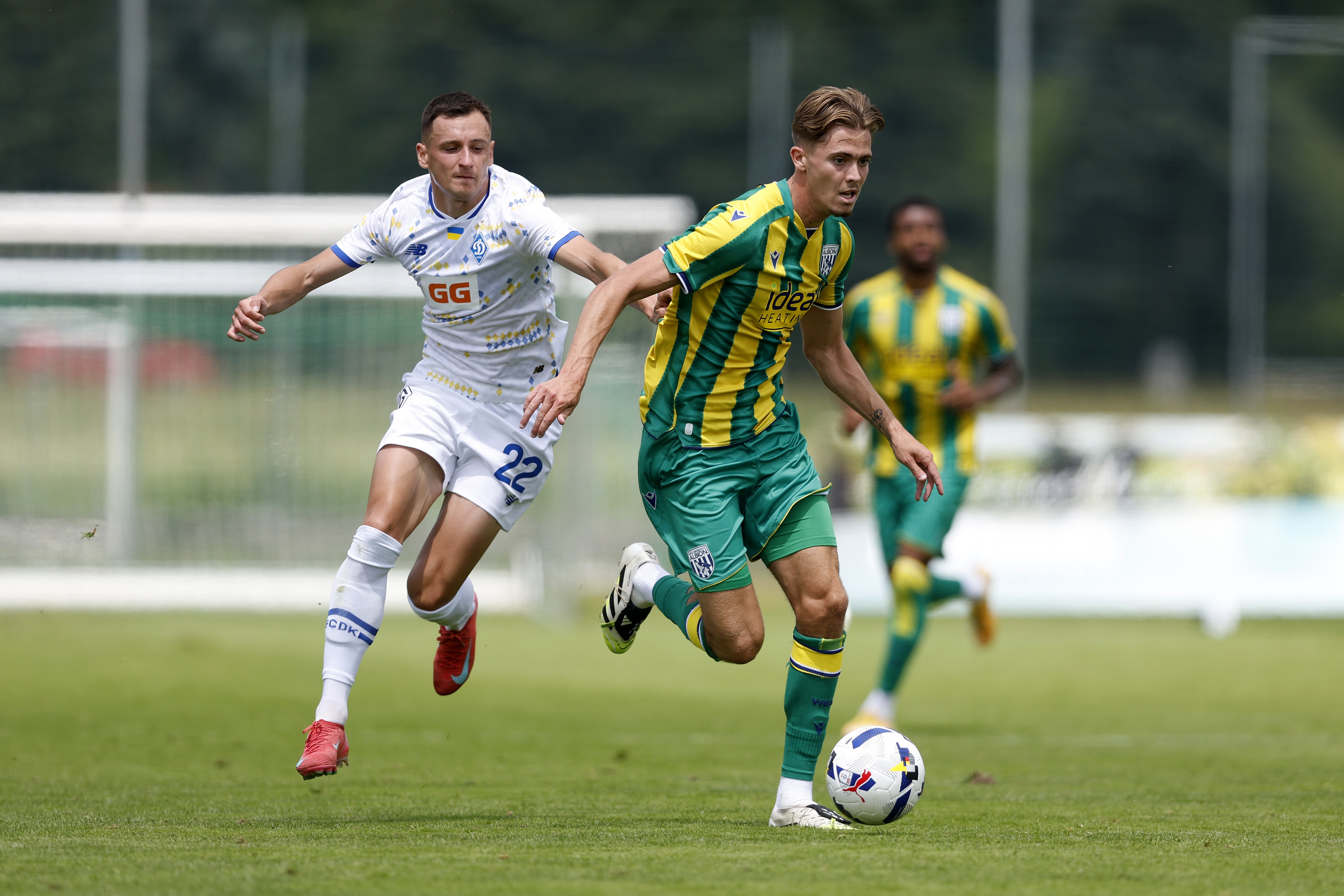 Isaac Price in action against Dynamo Kyiv in pre-season in Austria 