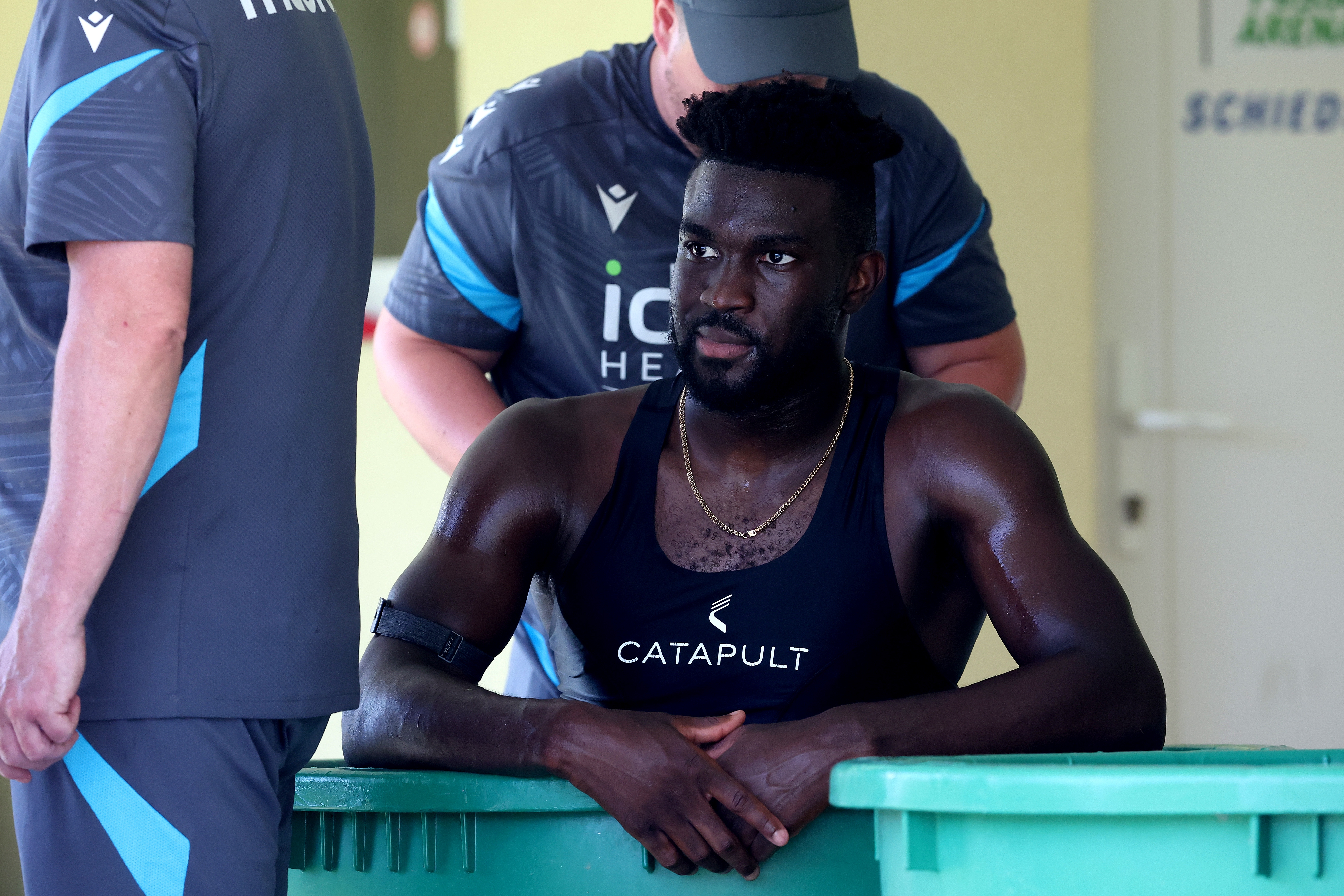Daryl Dike sitting in an ice bath after training 