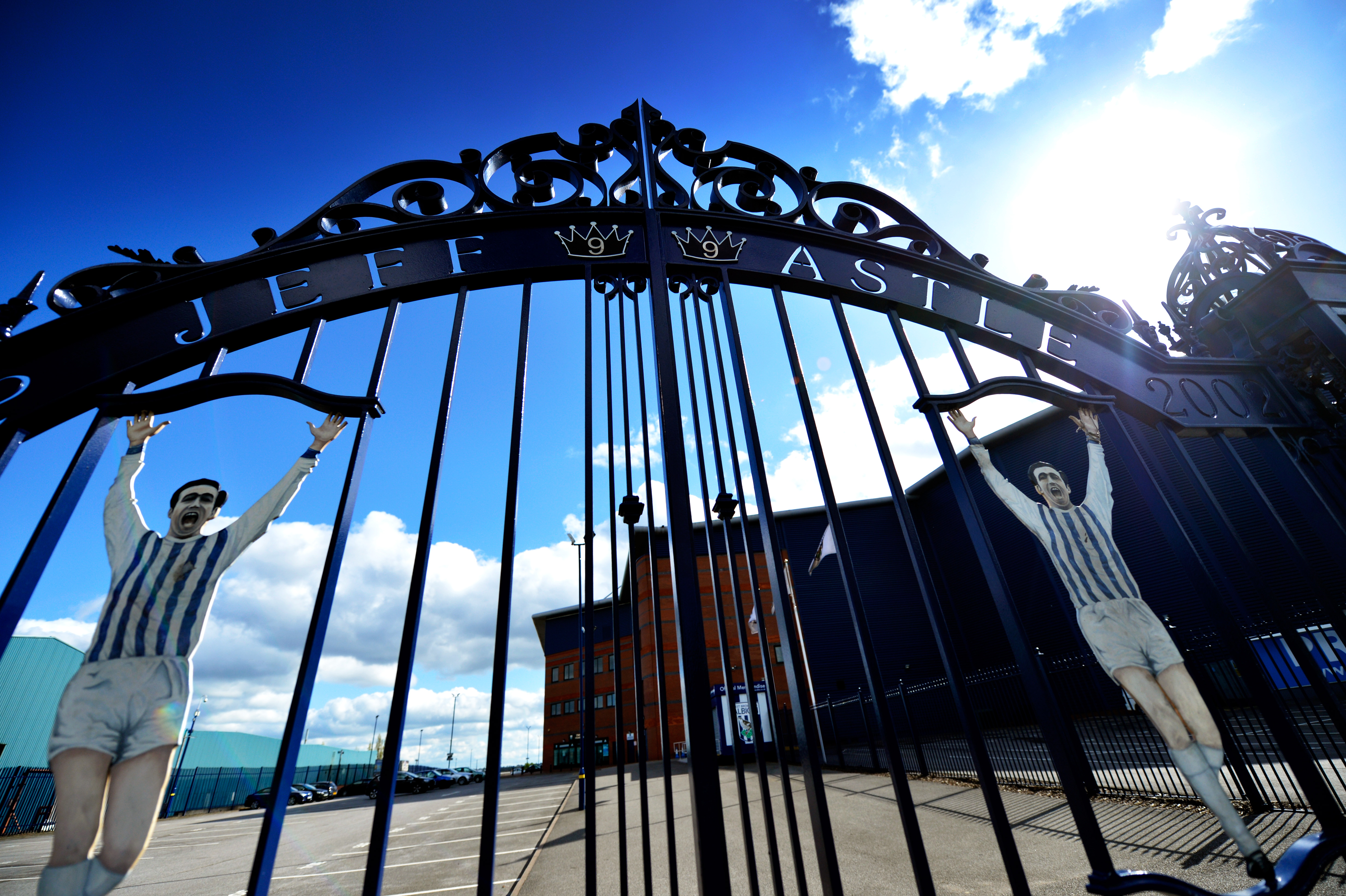 Astle Gates