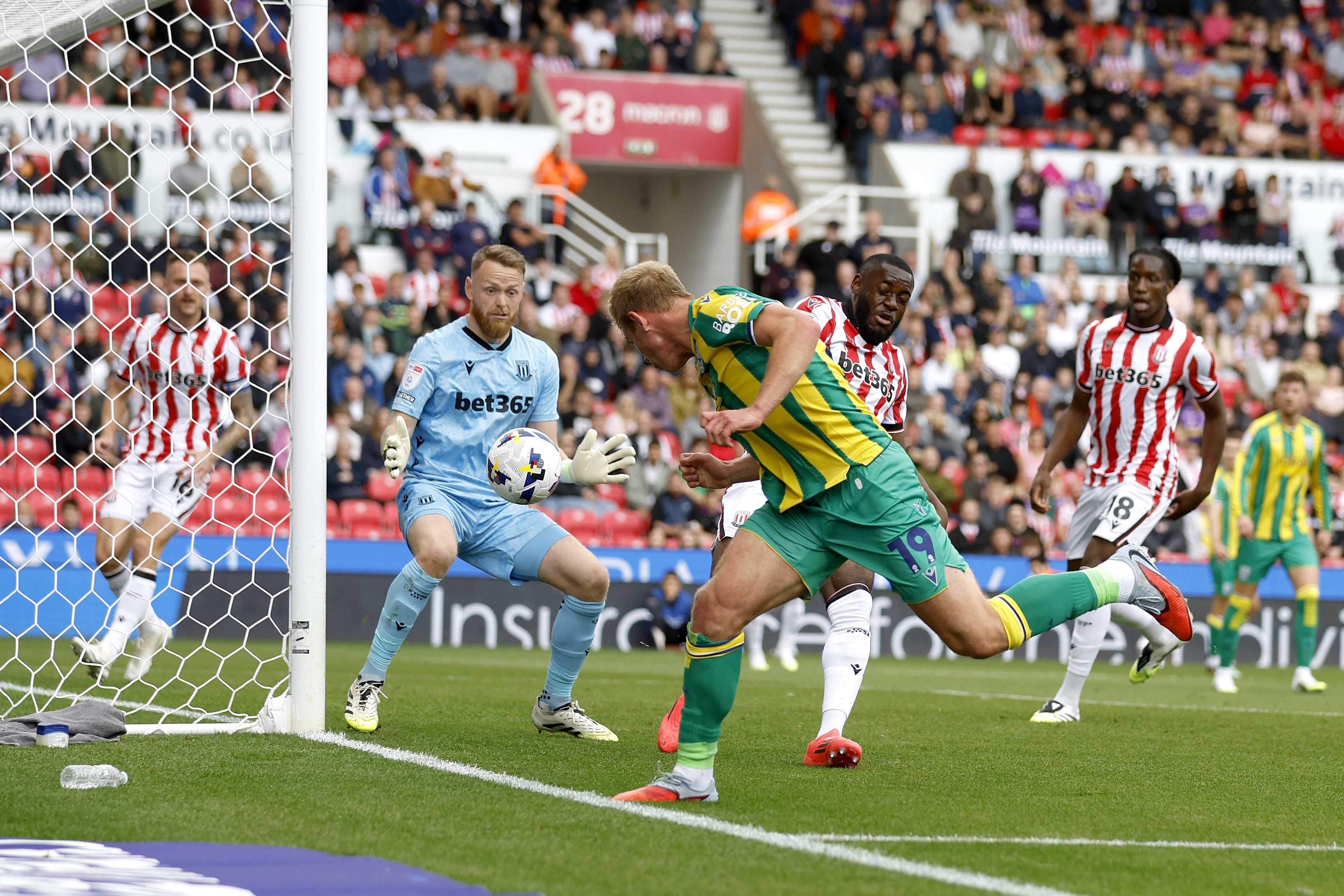 Aune Heggebø in action against Stoke 