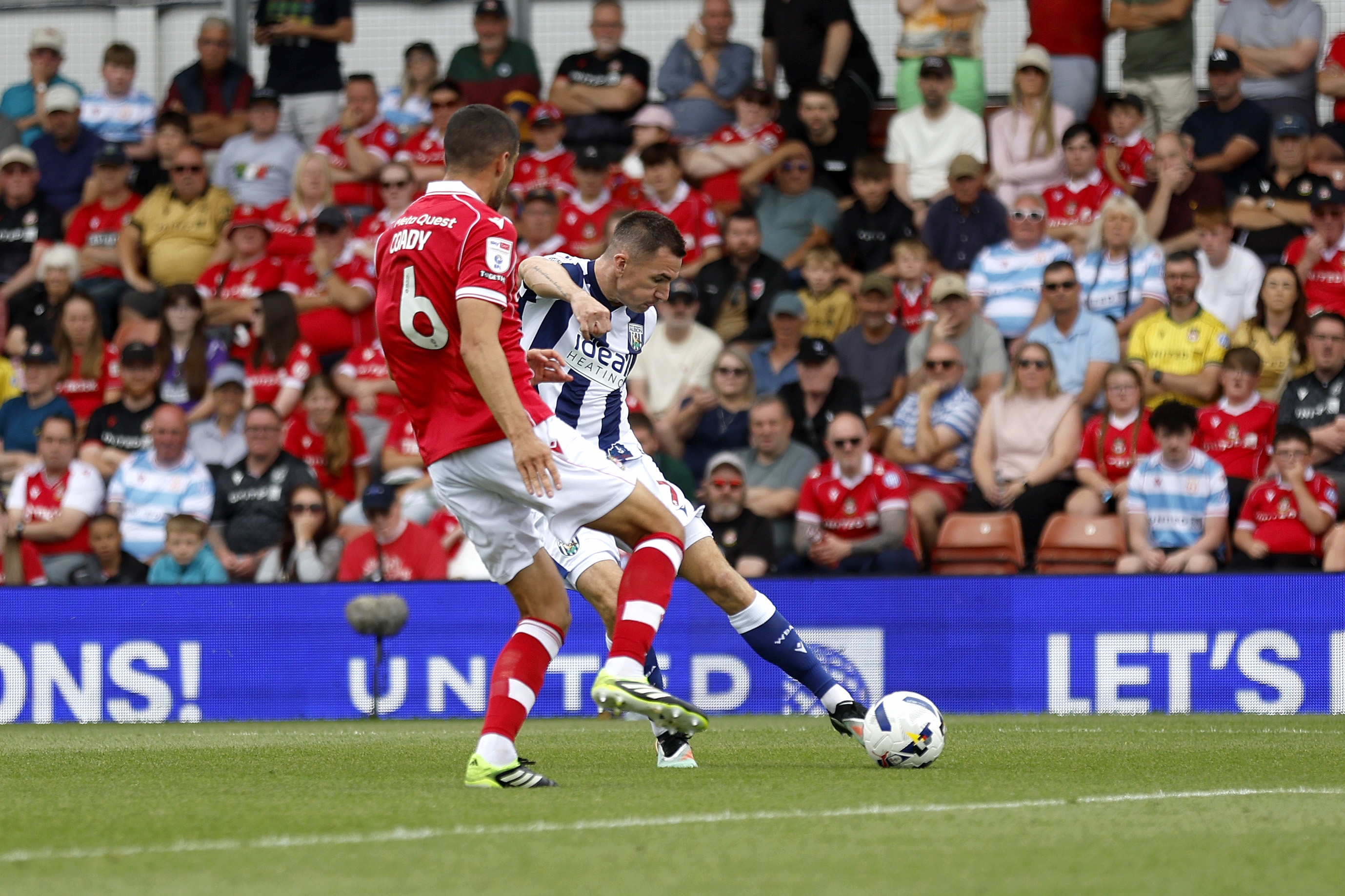Jed Wallace shooting and scoring against Wrexham 