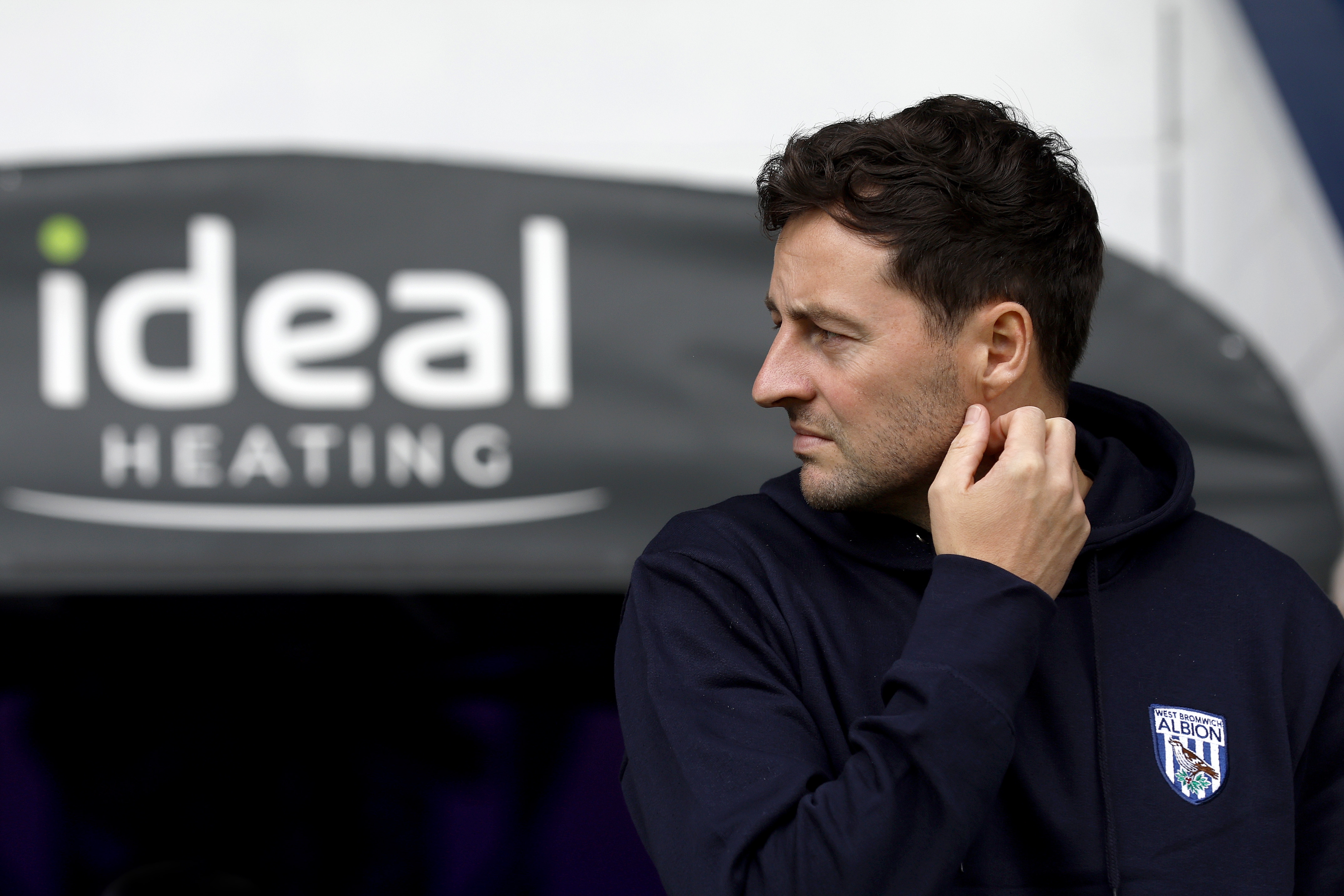 Ryan Mason next to the tunnel before kick-off against Rayo Vallecano looking to his right