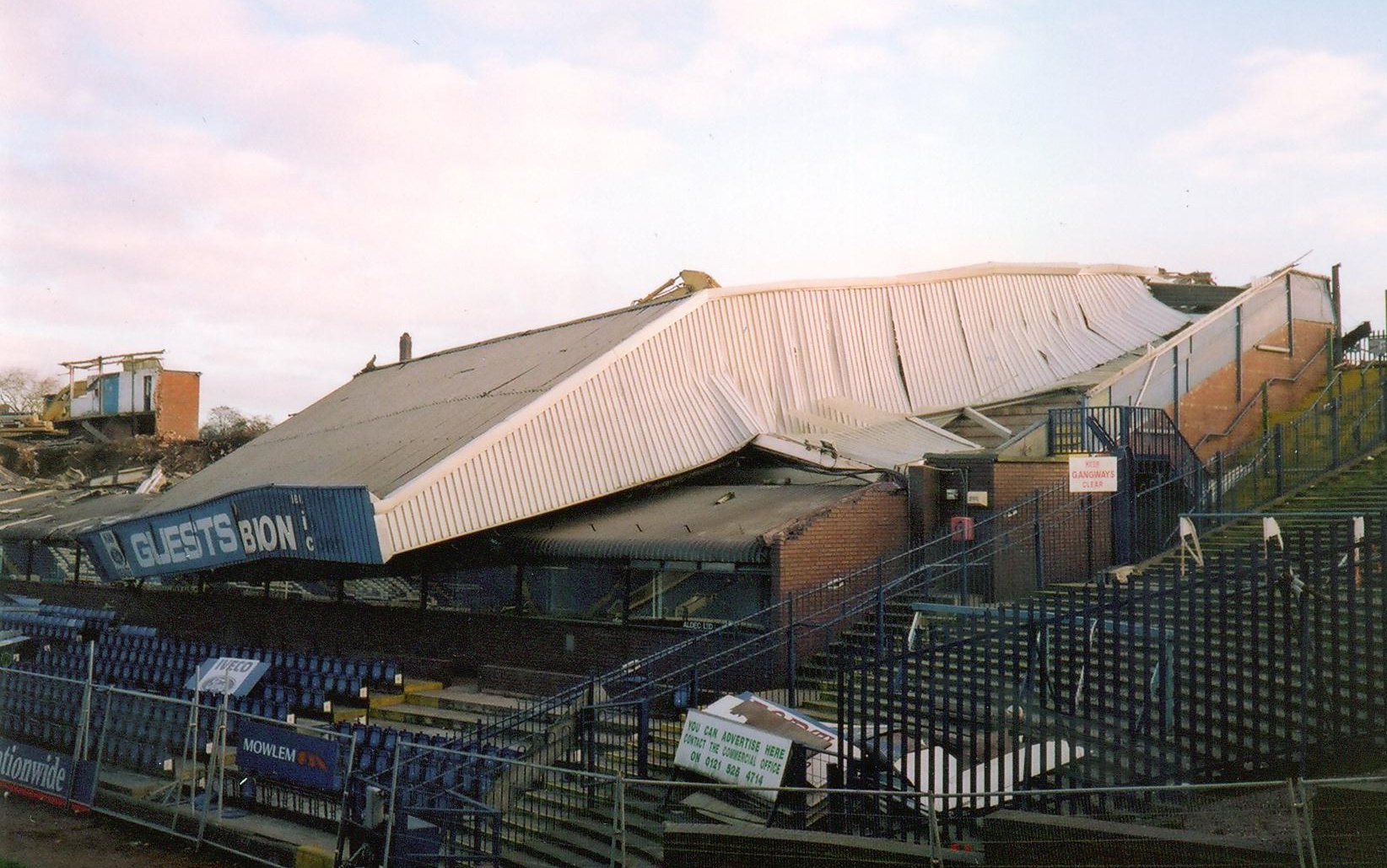Dismantle of The Rainbow Stand