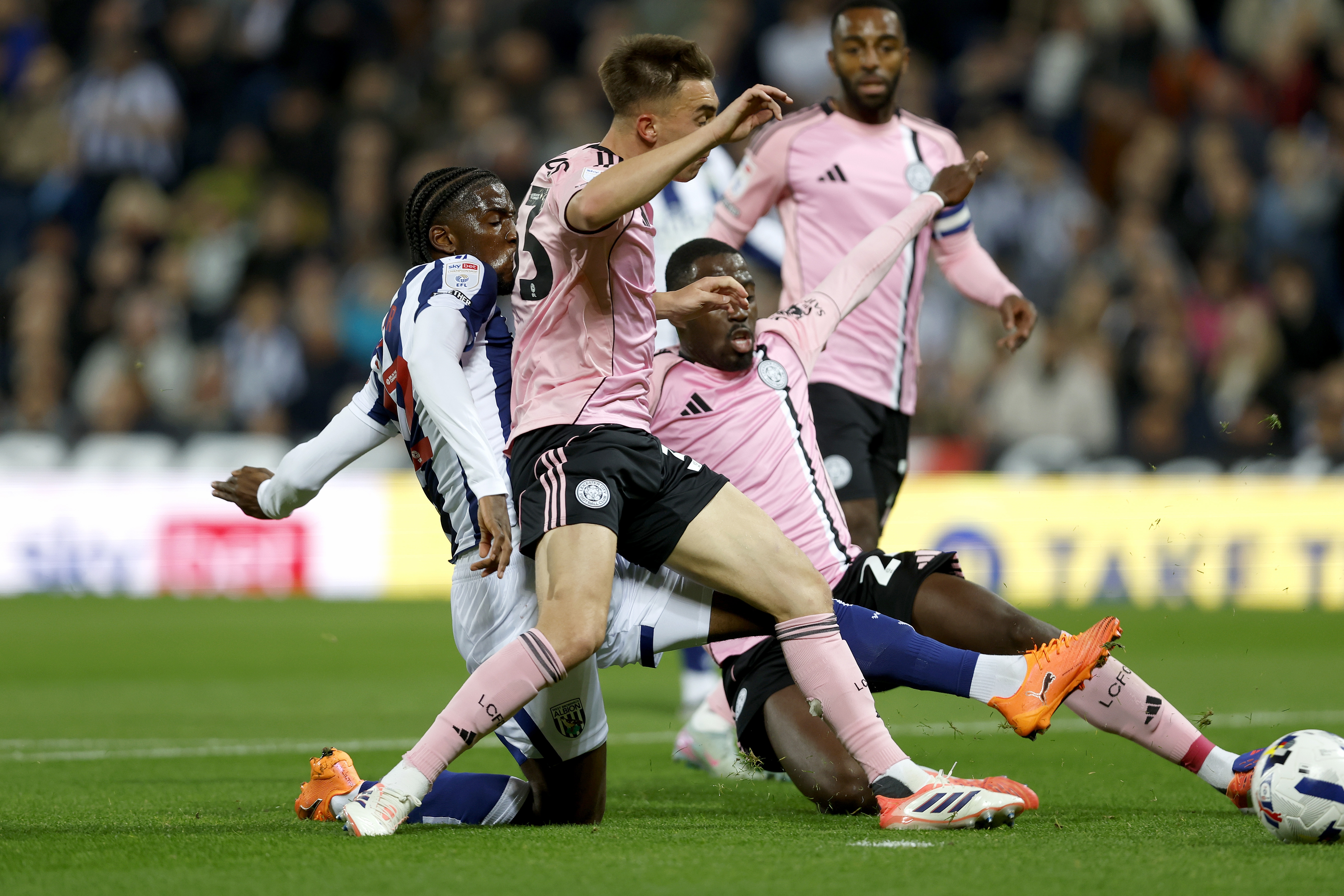 Samuel Iling-Junior in action against Leicester City 