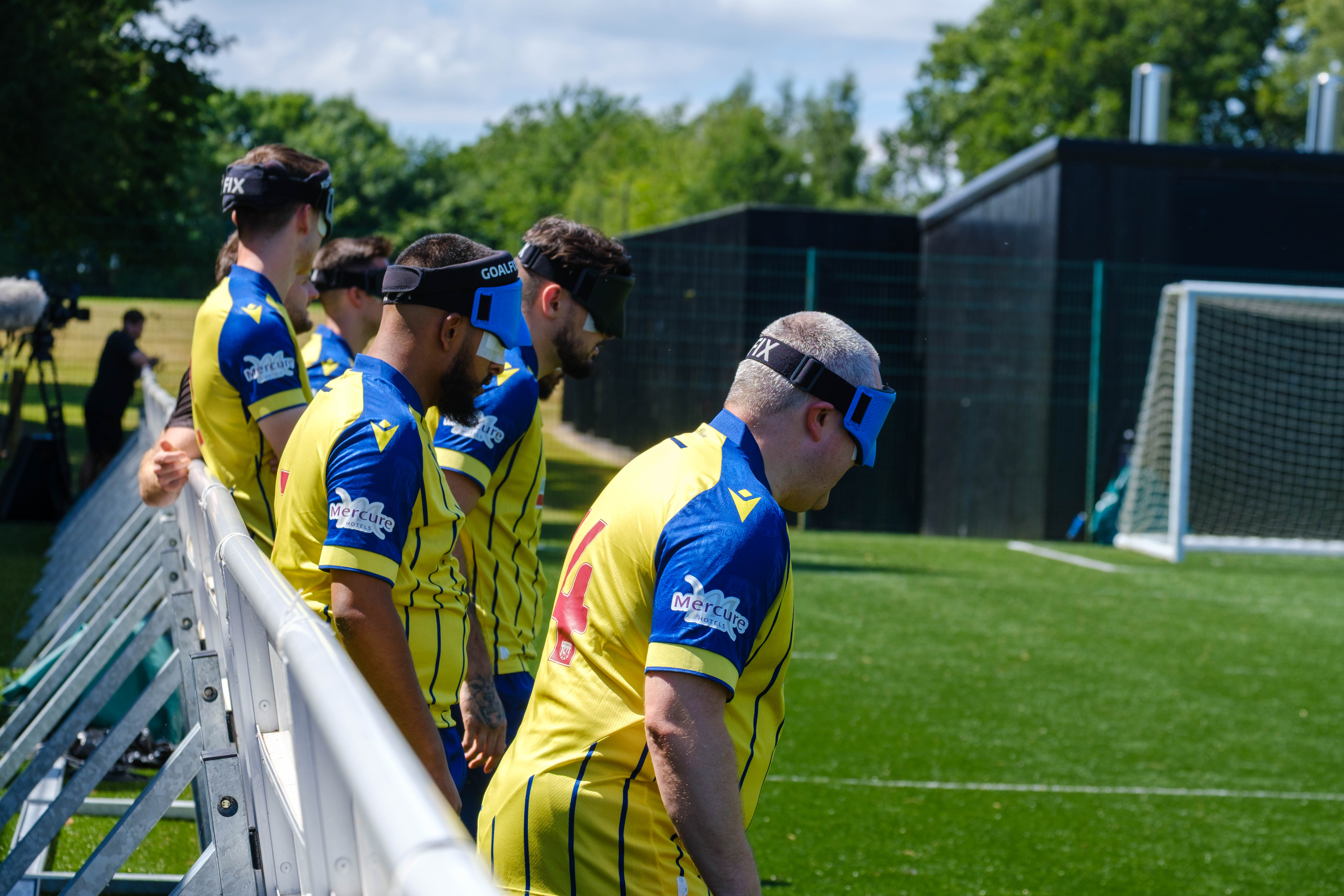 Albion Blind warming up.