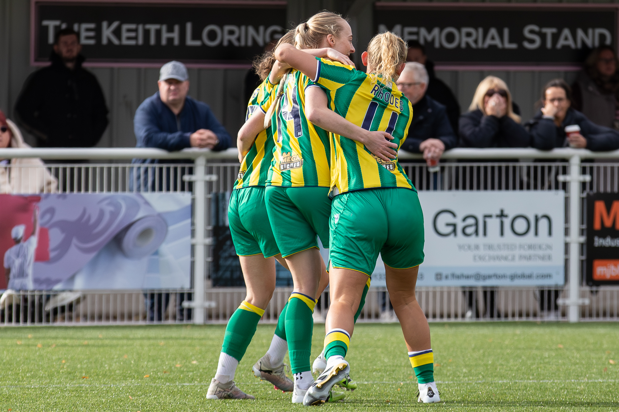 Albion Women celebrate.