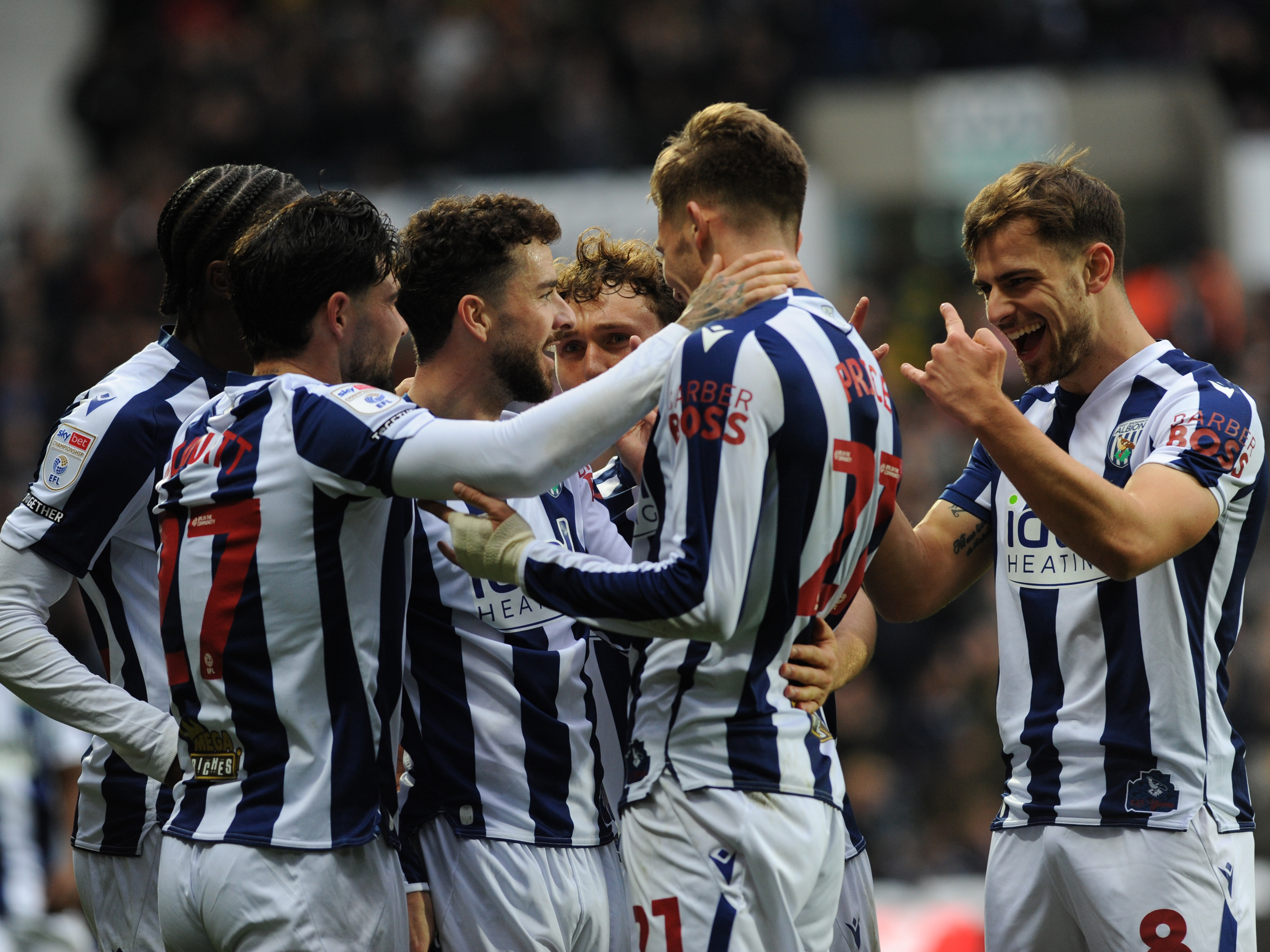 An image of the Albion squad celebrating Isaac Price's goal against Preston