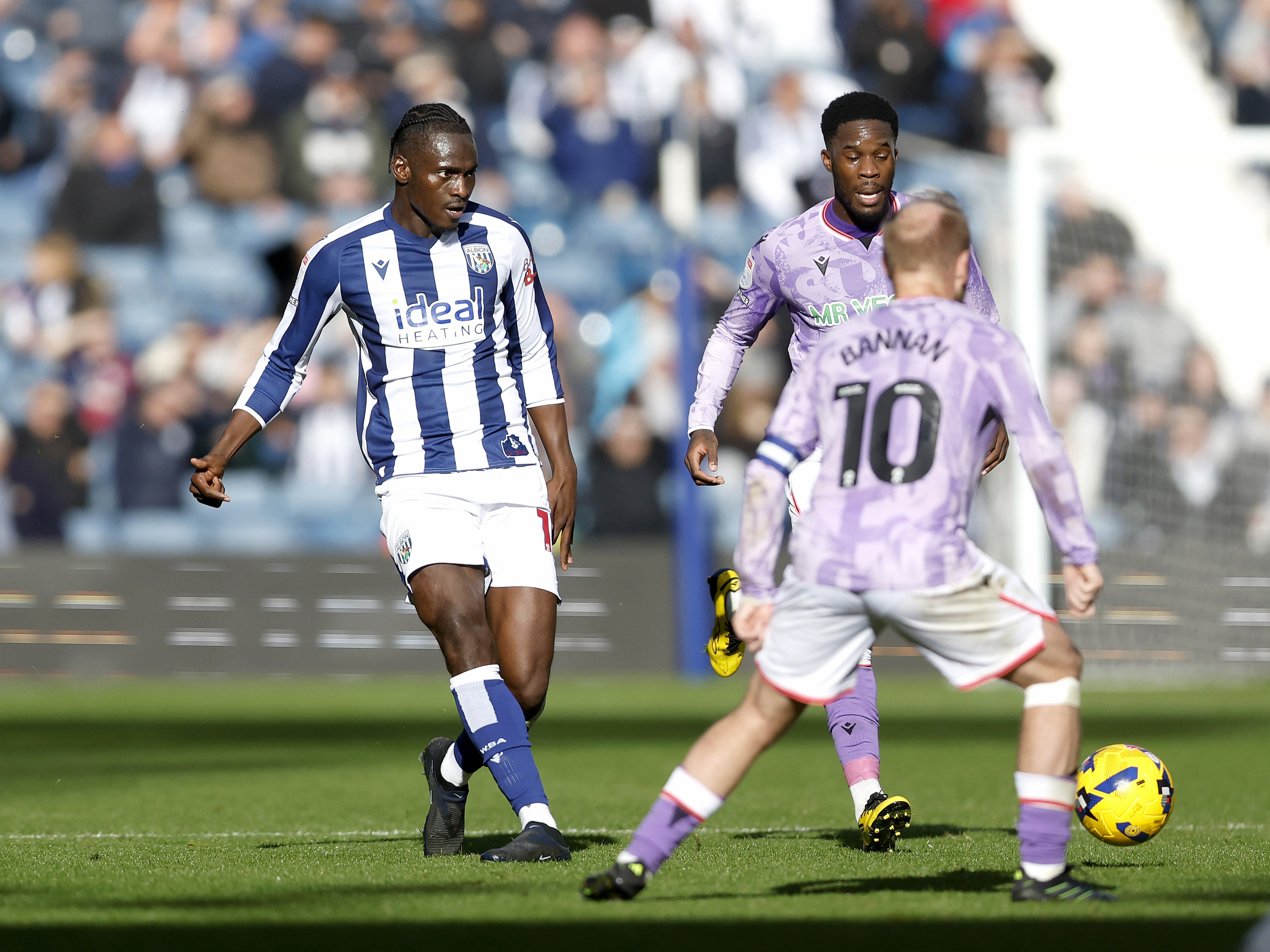 An image of Ousmane Diakite playing against Sheffield Wednesday