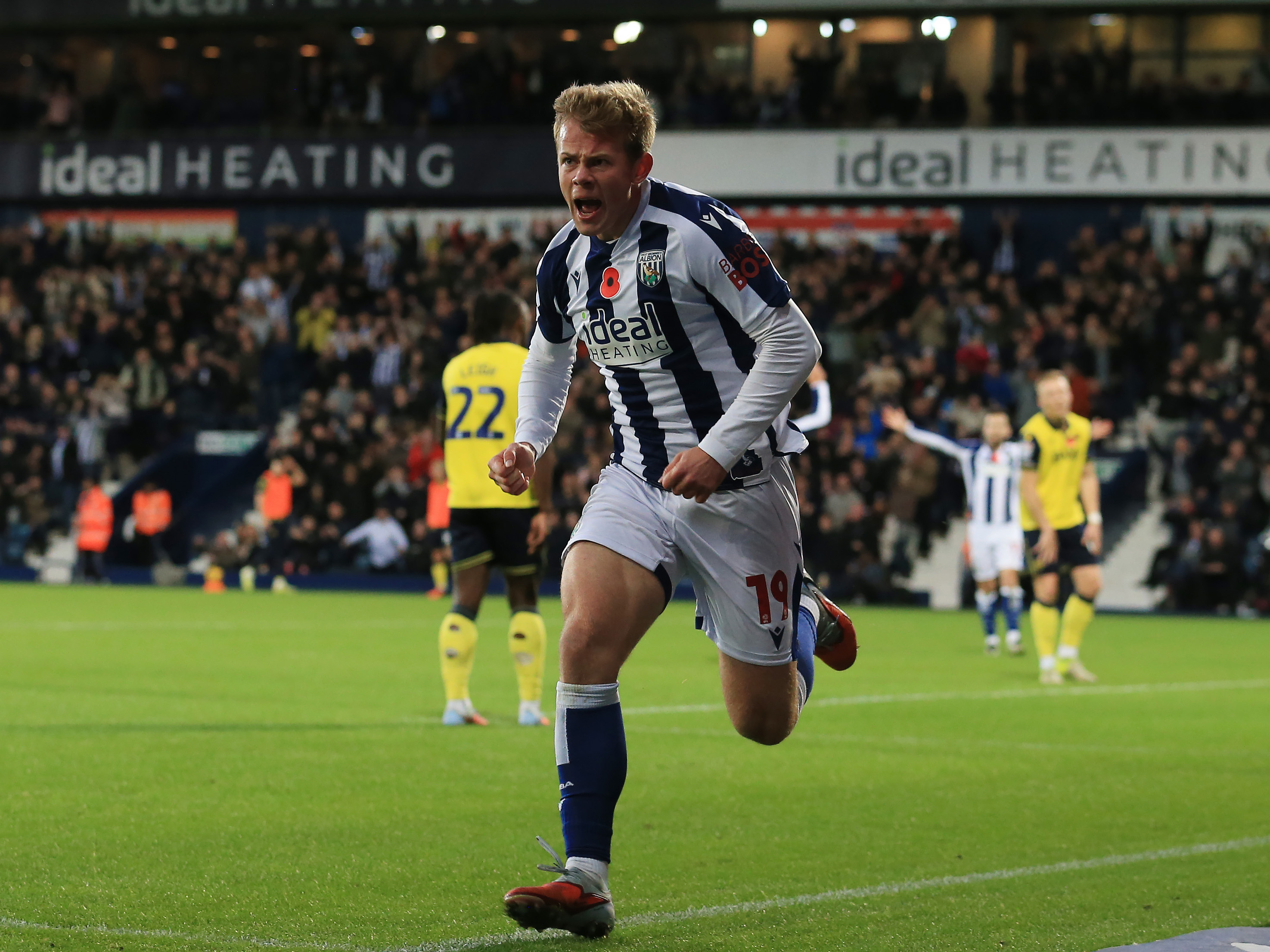 An image of Aune Heggebo celebrating his goal against Oxford